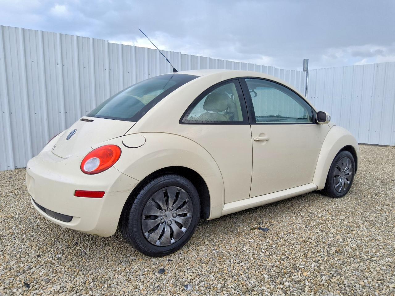 2007 Volkswagen New Beetle 2.5l Cream vin: 3VWEW31C97M518532