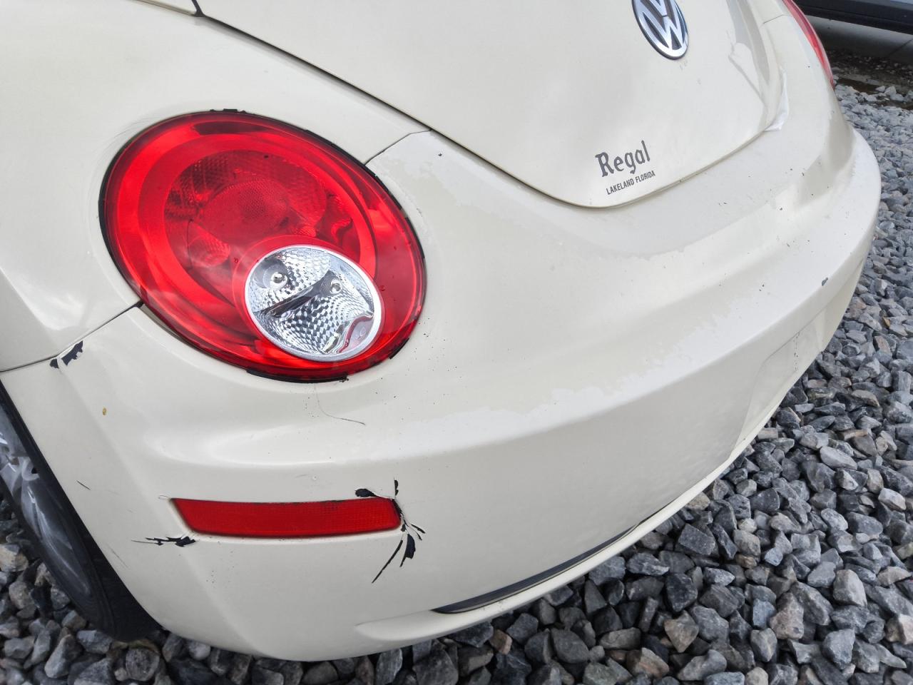 2007 Volkswagen New Beetle 2.5l Cream vin: 3VWEW31C97M518532 Damage: Rear Bumper, Broken, Replacement Required