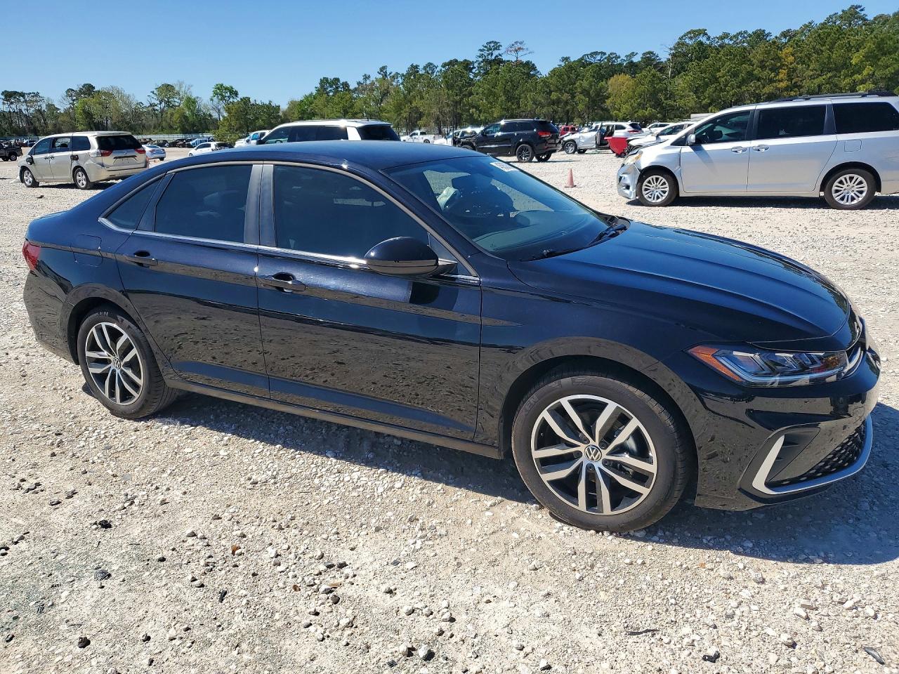 2025 Volkswagen Jetta Se Черный vin: 3VWEX7BU0SM052591