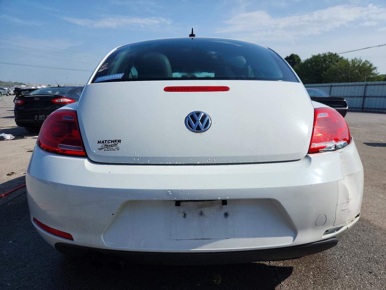2015 Volkswagen Beetle 1.8t White vin: 3VWF17AT0FM643010