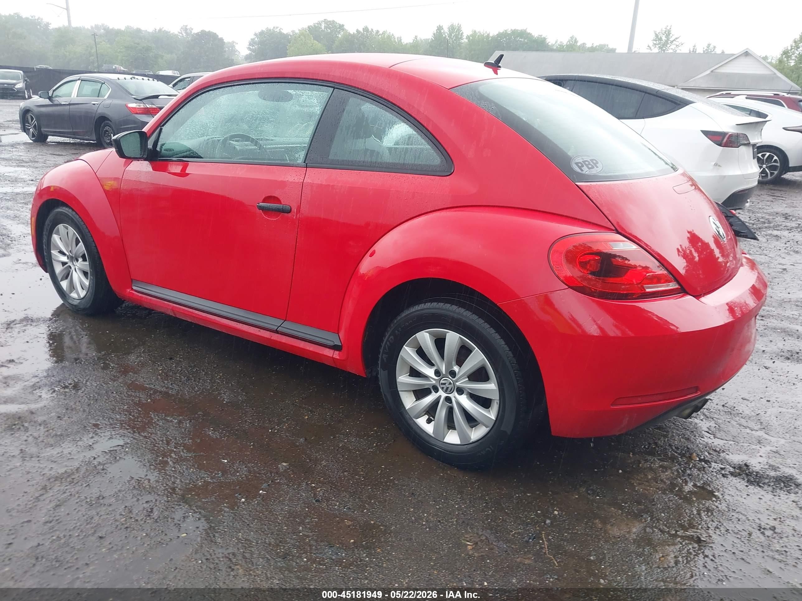 2015 Volkswagen Beetle 1.8t Fleet Edition Красный vin: 3VWF17AT0FM655187