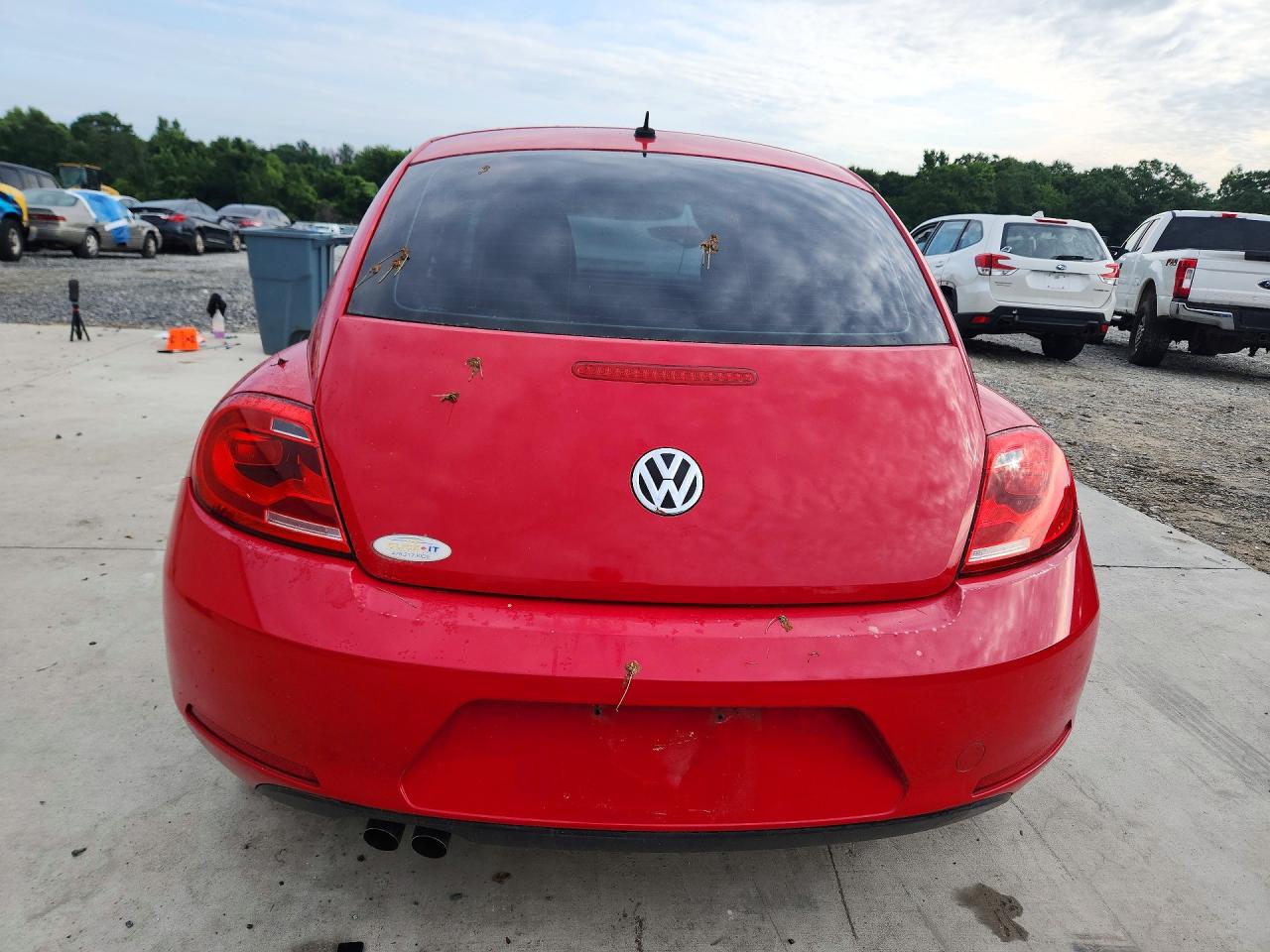 2014 Volkswagen Beetle Red vin: 3VWF17AT2EM640267