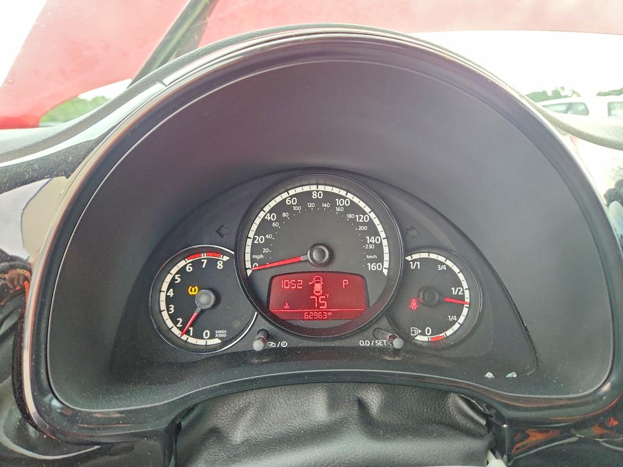2014 Volkswagen Beetle Red vin: 3VWF17AT2EM640267