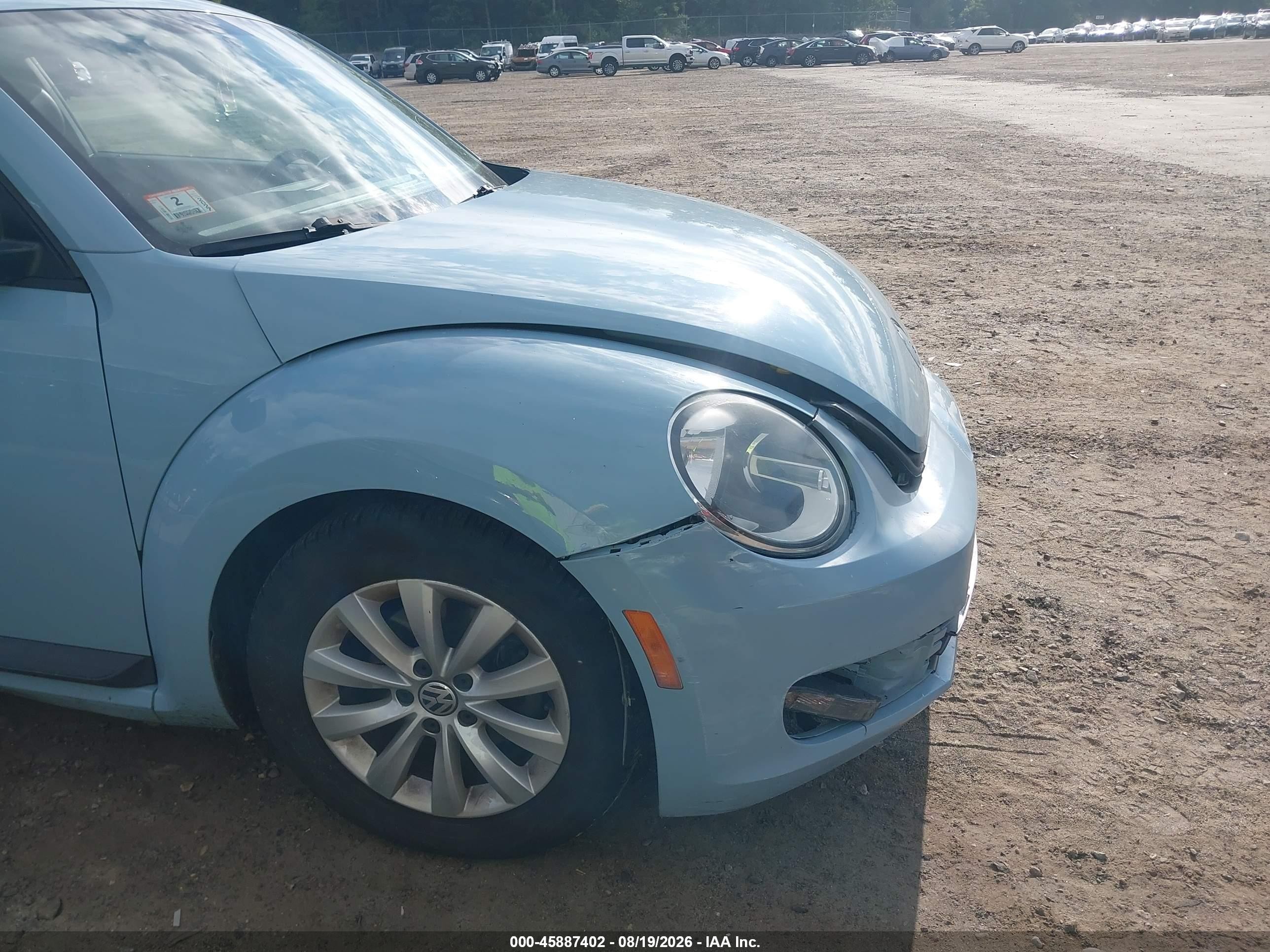 2015 Volkswagen Beetle 1.8t Fleet Edition Синий vin: 3VWF17AT2FM638889