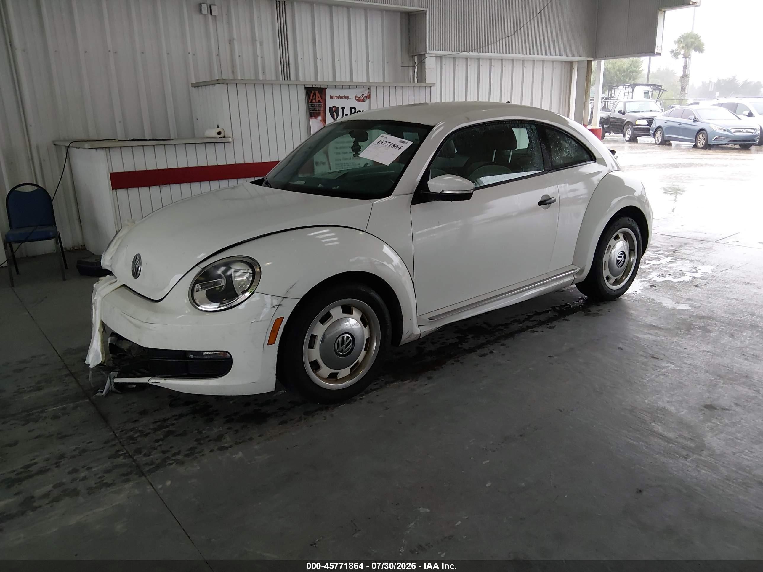 2015 Volkswagen Beetle 1.8t Classic White vin: 3VWF17AT2FM651948