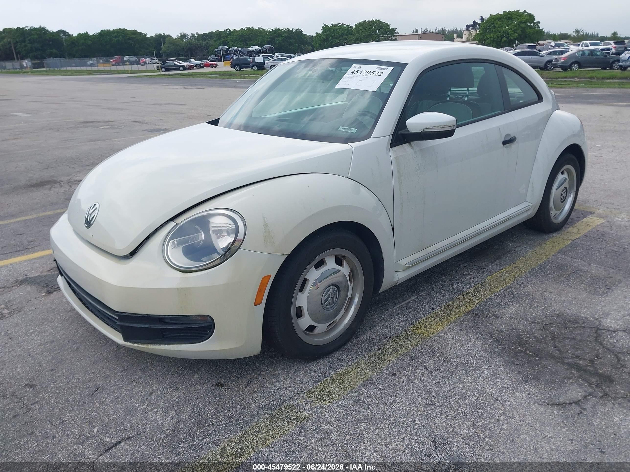 2015 Volkswagen Beetle 1.8t Classic White vin: 3VWF17AT3FM653675