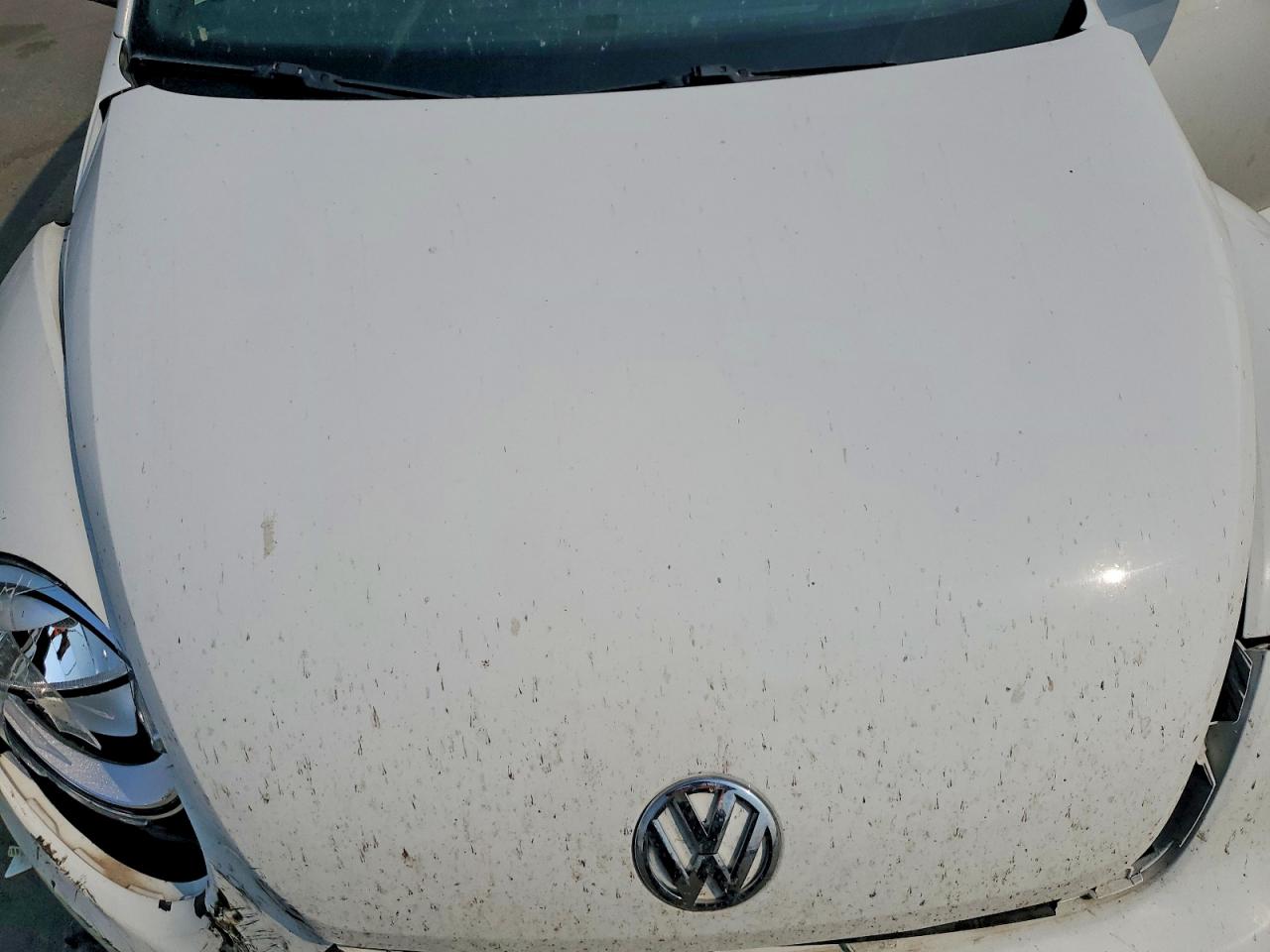 2015 Volkswagen Beetle 1.8t Белый vin: 3VWF17AT3FM655829