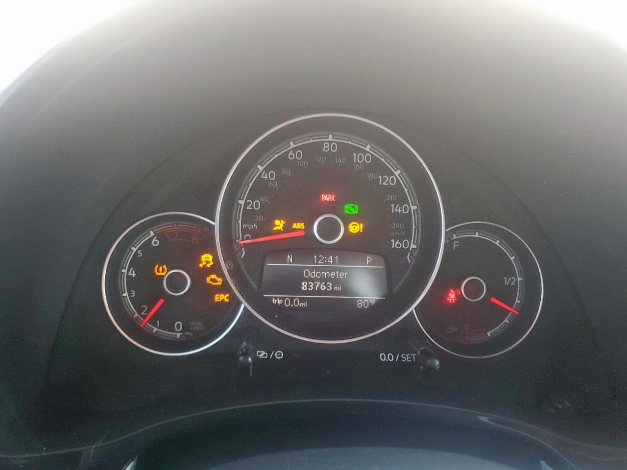 2017 Volkswagen Beetle 1.8t White vin: 3VWF17AT4HM618856