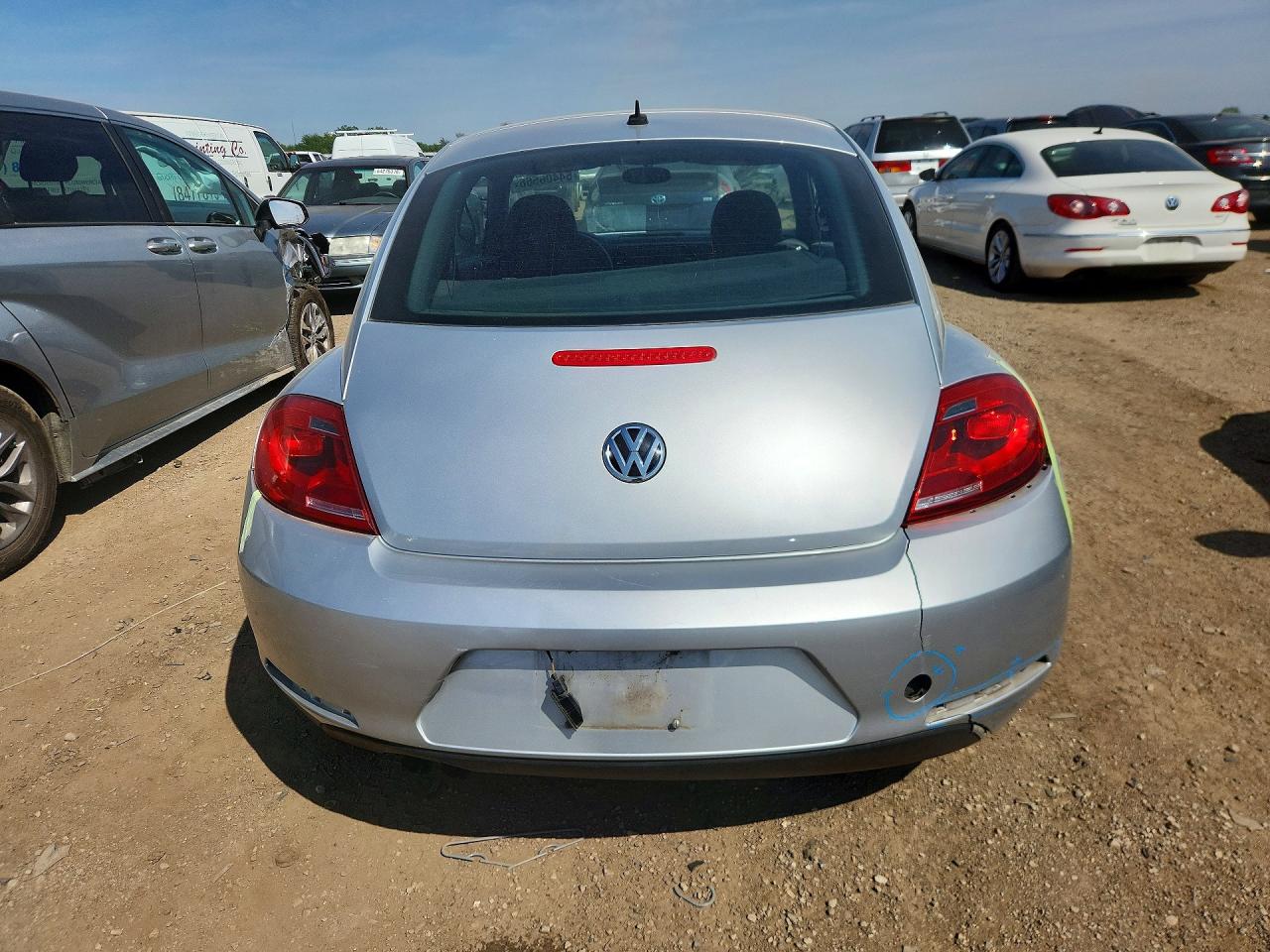 2014 Volkswagen Beetle Silver vin: 3VWF17AT5EM636911