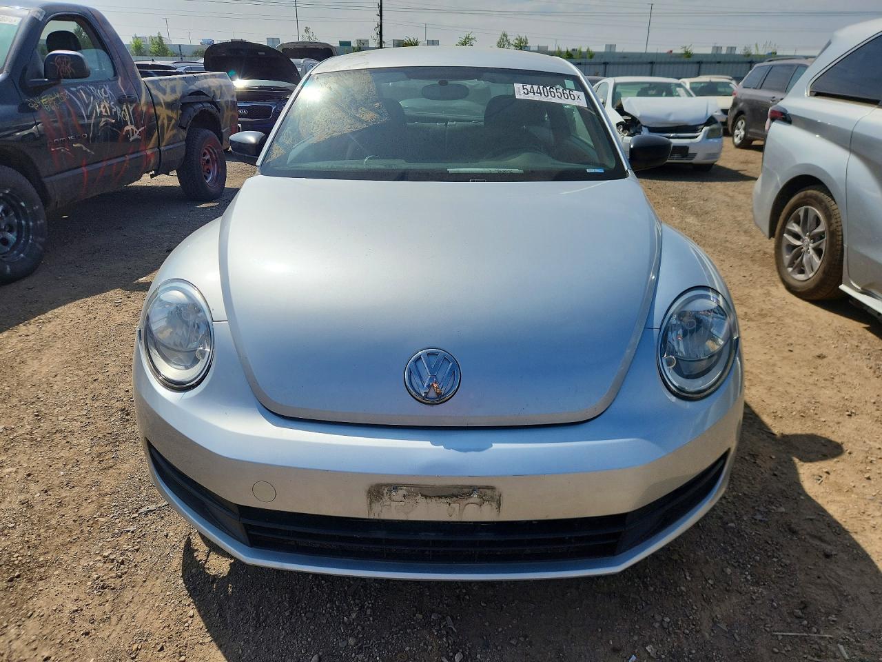 2014 Volkswagen Beetle Silver vin: 3VWF17AT5EM636911