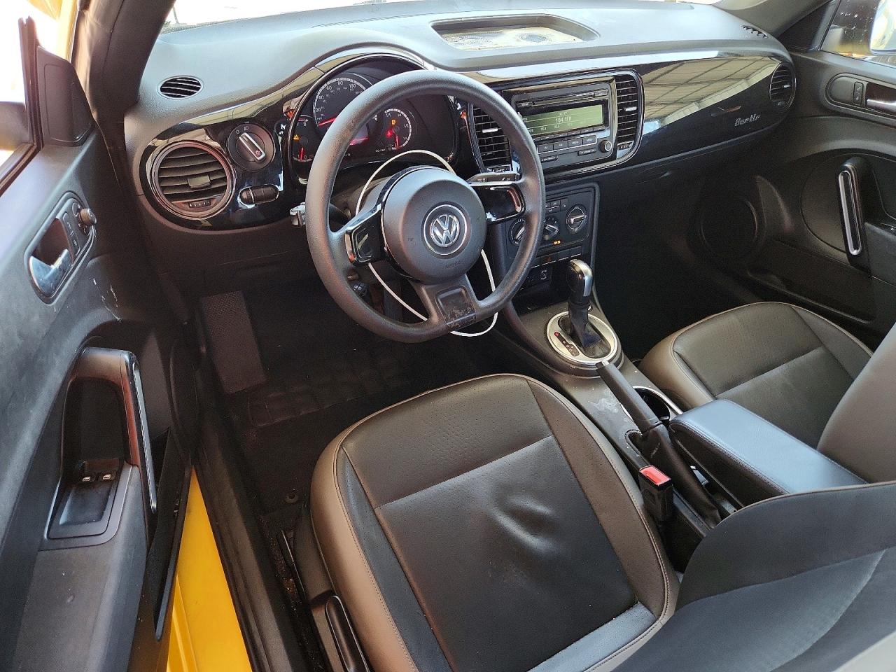 2015 Volkswagen Beetle 1.8t Yellow vin: 3VWF17AT5FM637428