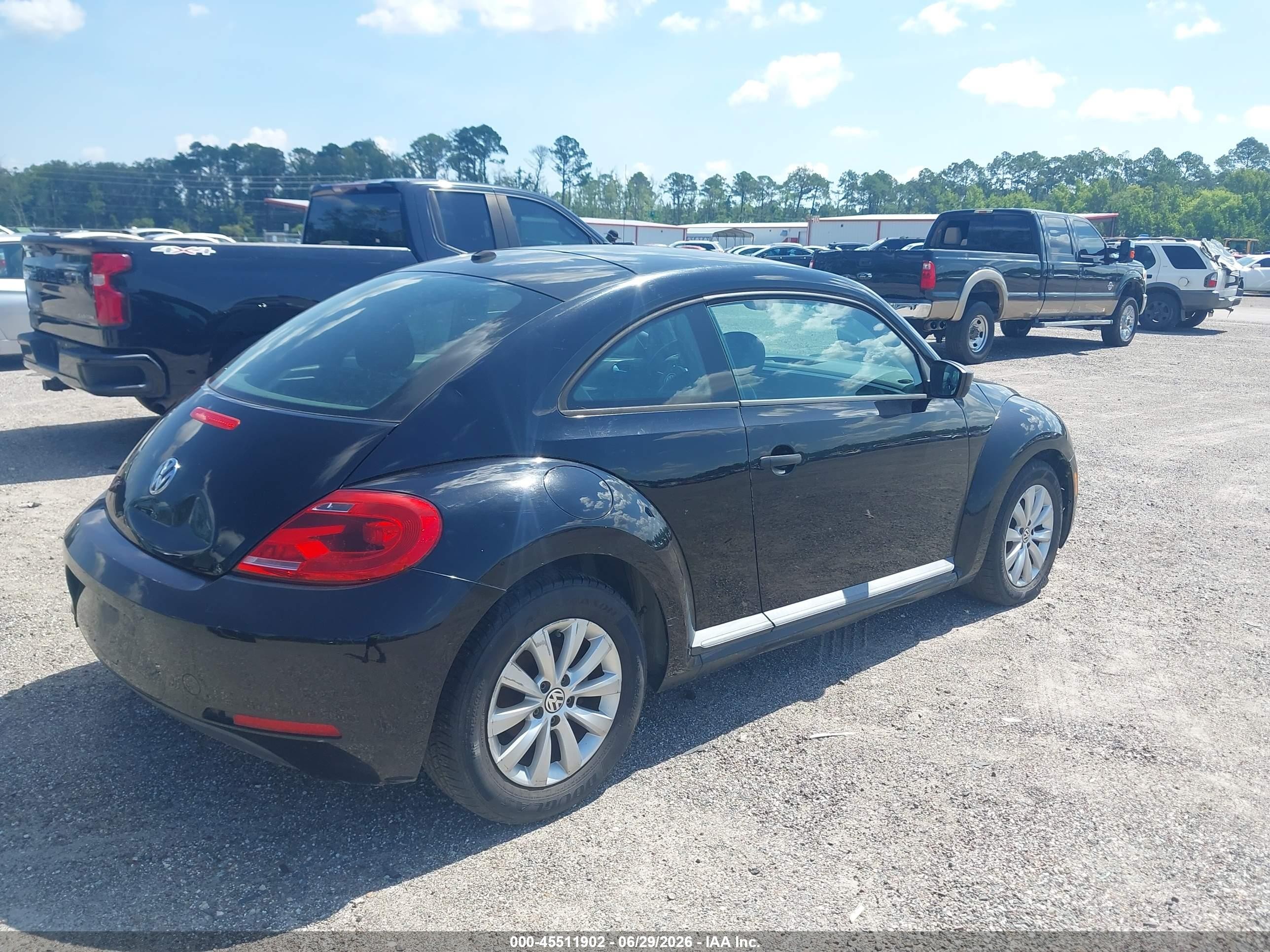 2015 Volkswagen Beetle 1.8t Fleet Edition Black vin: 3VWF17AT5FM640751