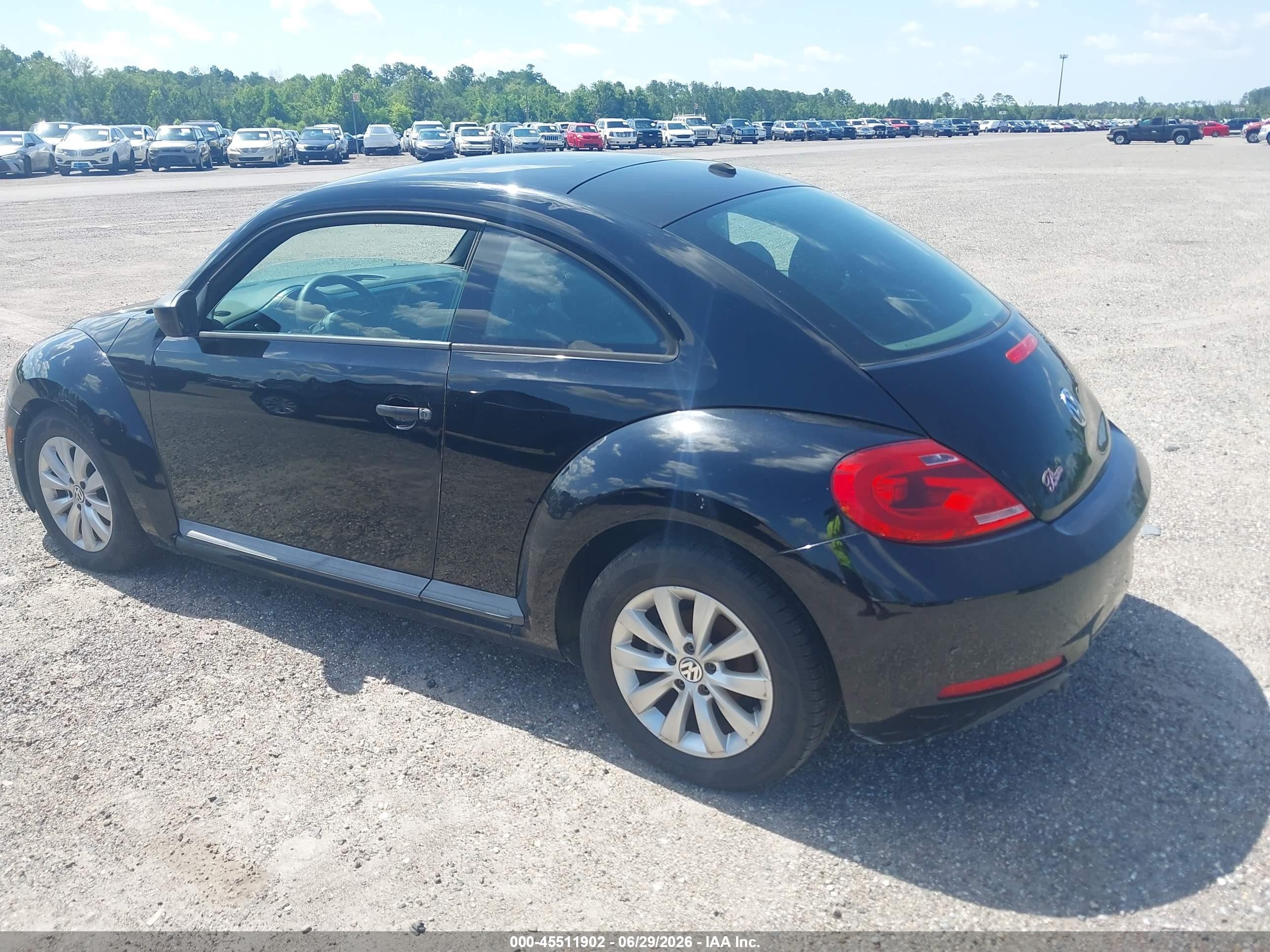 2015 Volkswagen Beetle 1.8t Fleet Edition Black vin: 3VWF17AT5FM640751