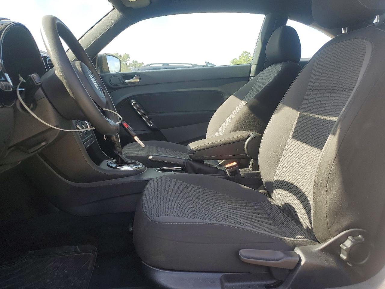 2014 Volkswagen Atlas 3.6 Se Silver vin: 3VWF17AT7EM634853