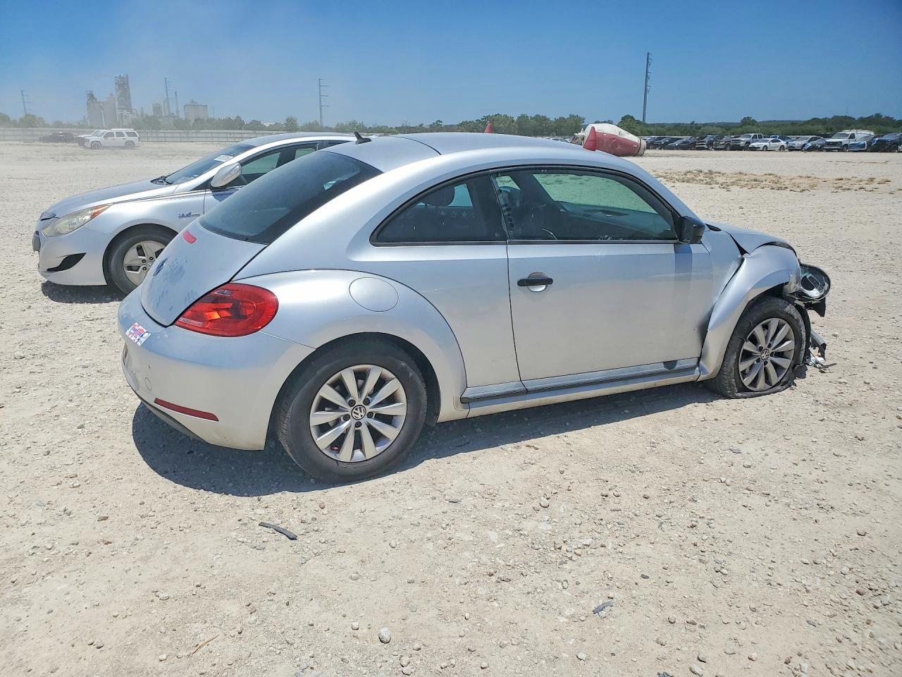 2014 Volkswagen Beetle Silver vin: 3VWF17AT8EM634795