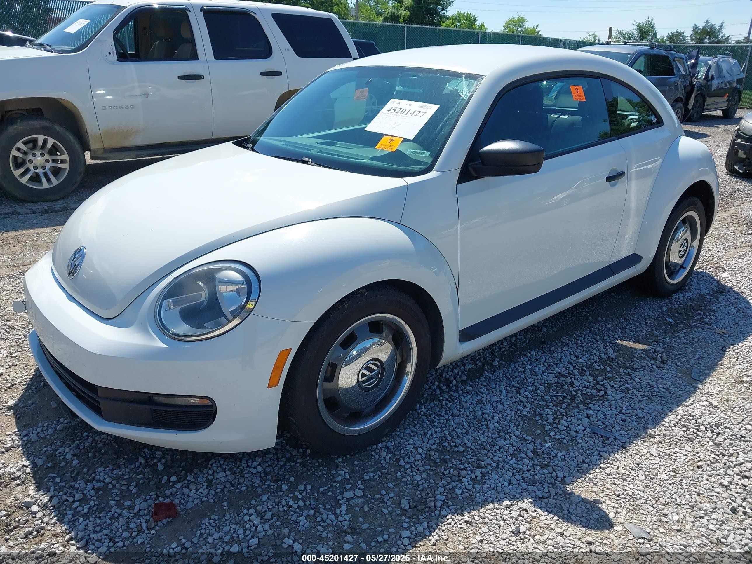 2014 Volkswagen Beetle 1.8t Entry White vin: 3VWF17AT8EM642914
