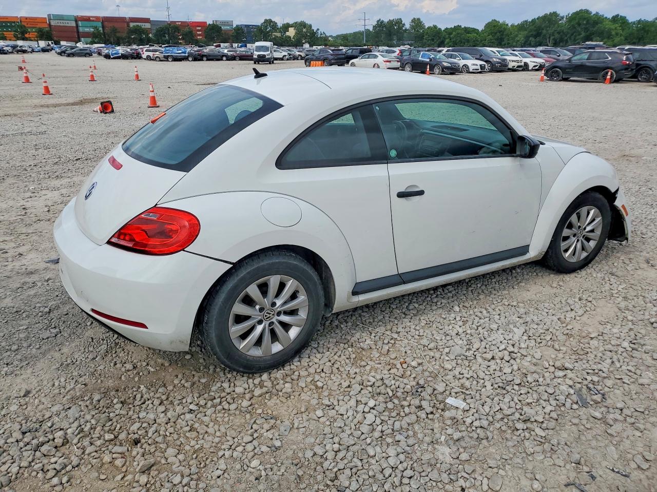 2015 Volkswagen Beetle 1.8t White vin: 3VWF17AT8FM624334