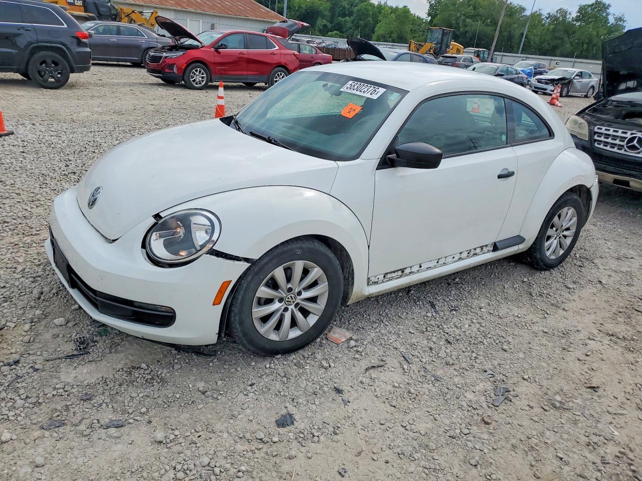 2015 Volkswagen Beetle 1.8t White vin: 3VWF17AT8FM624334