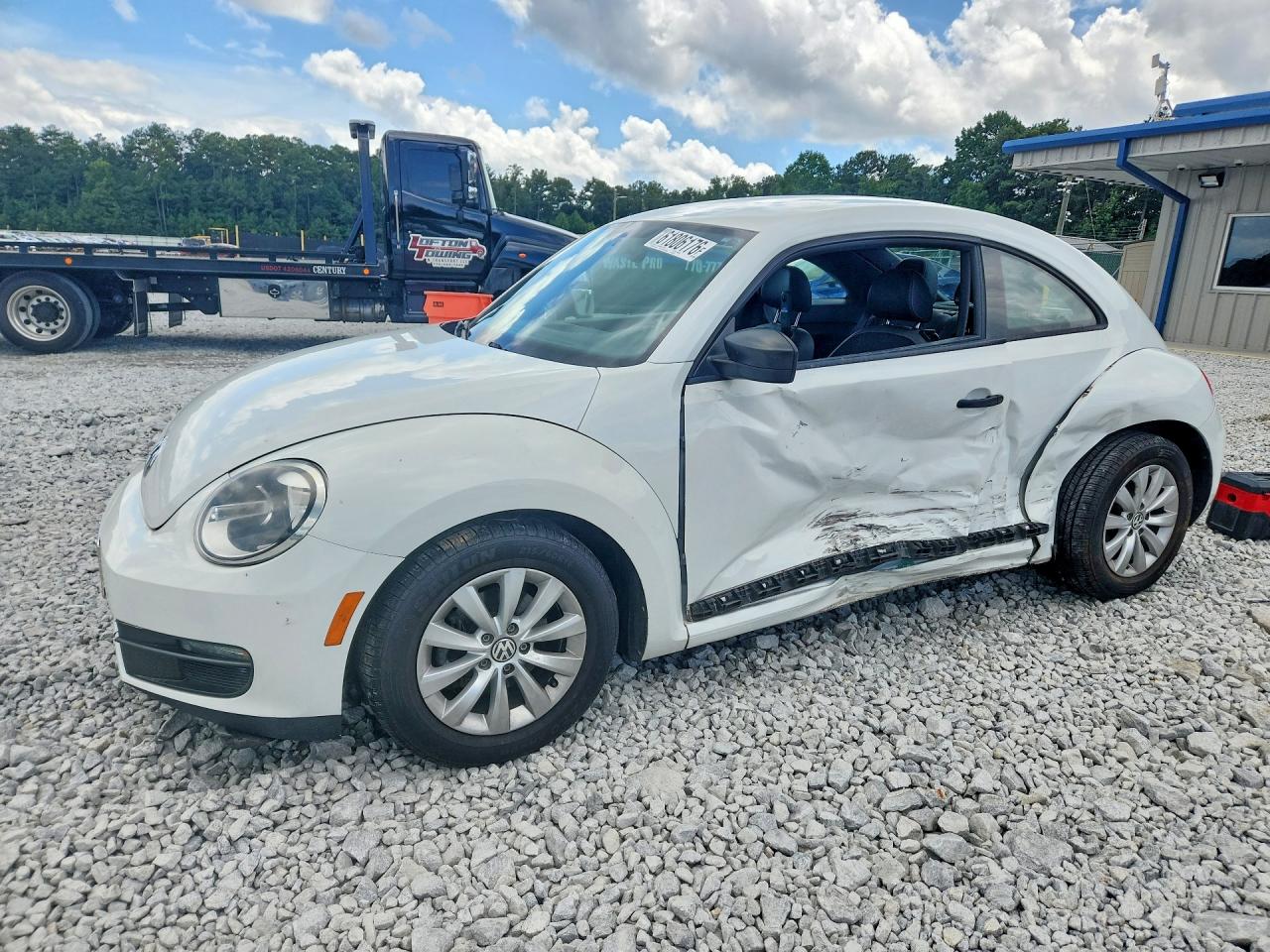 2015 Volkswagen Beetle 1.8t White vin: 3VWF17AT8FM648410