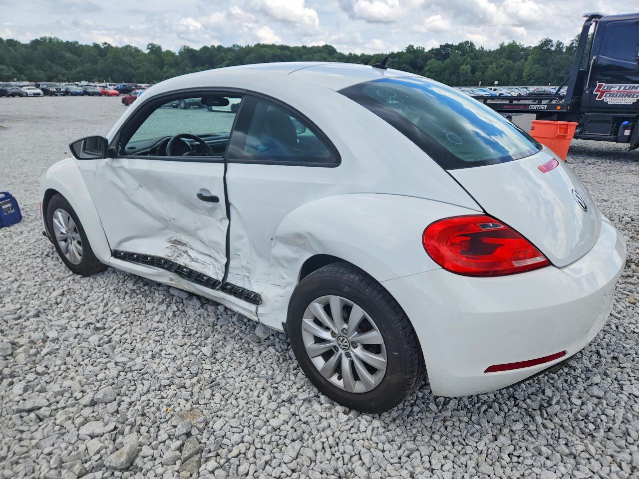 2015 Volkswagen Beetle 1.8t White vin: 3VWF17AT8FM648410