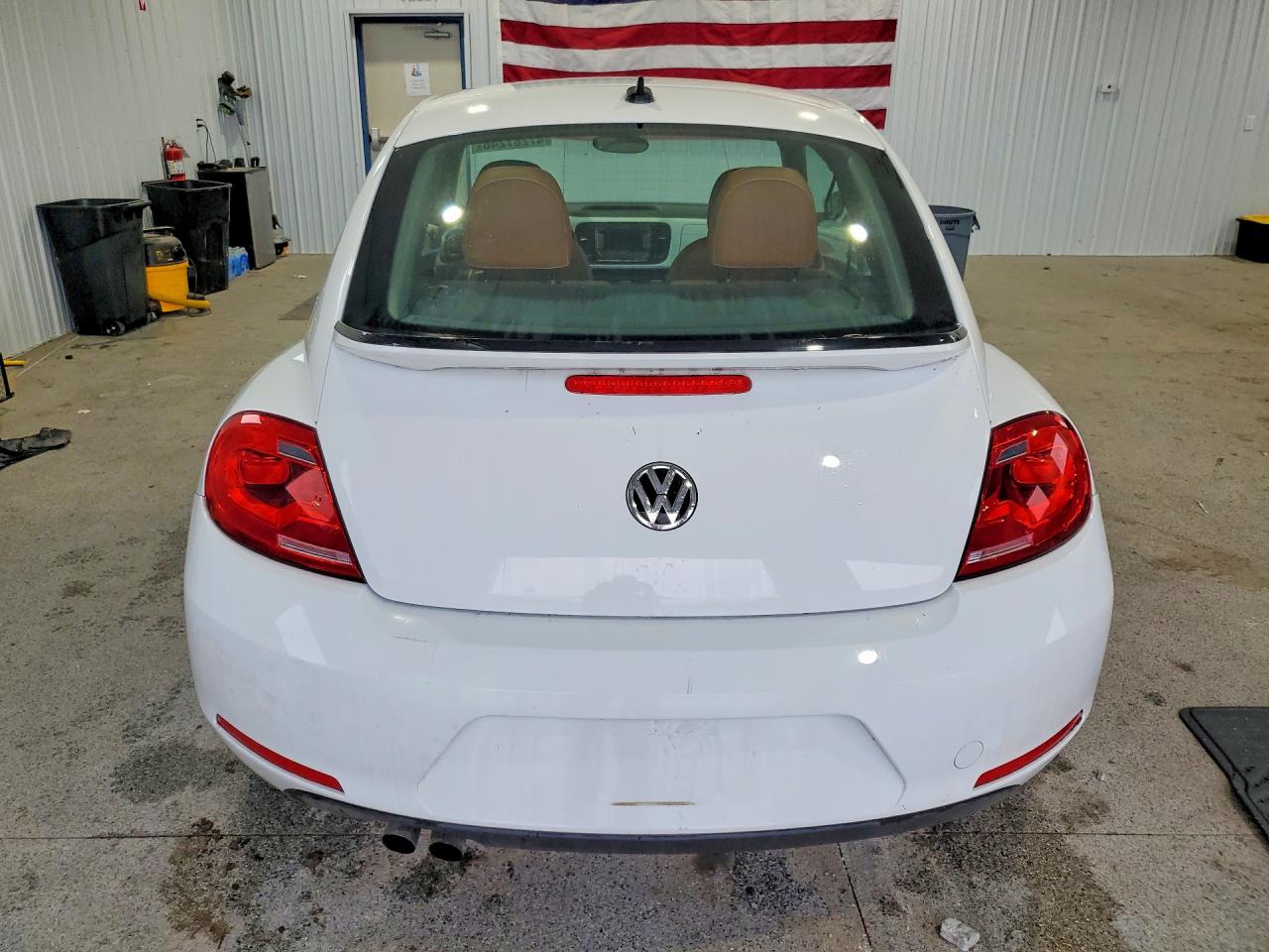 2015 Volkswagen Beetle 1.8t White vin: 3VWF17AT8FM653350