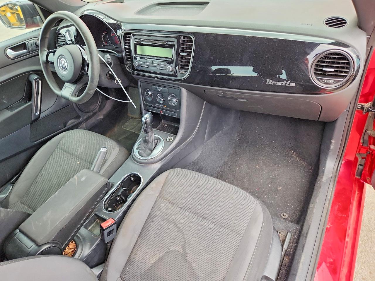2014 Volkswagen Beetle Red vin: 3VWF17AT9EM656496