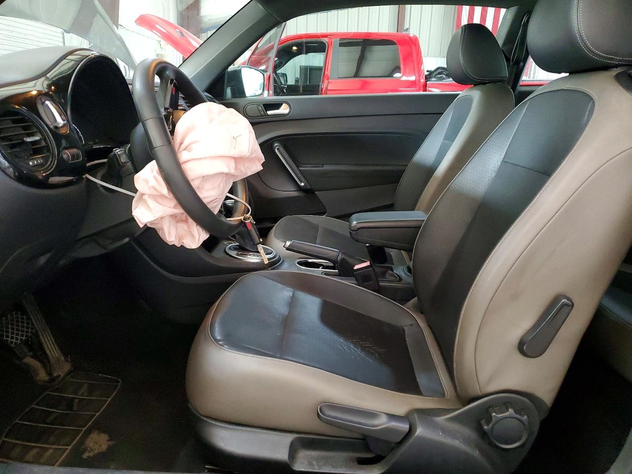 2015 Volkswagen Beetle 1.8t Black vin: 3VWF17AT9FM629445