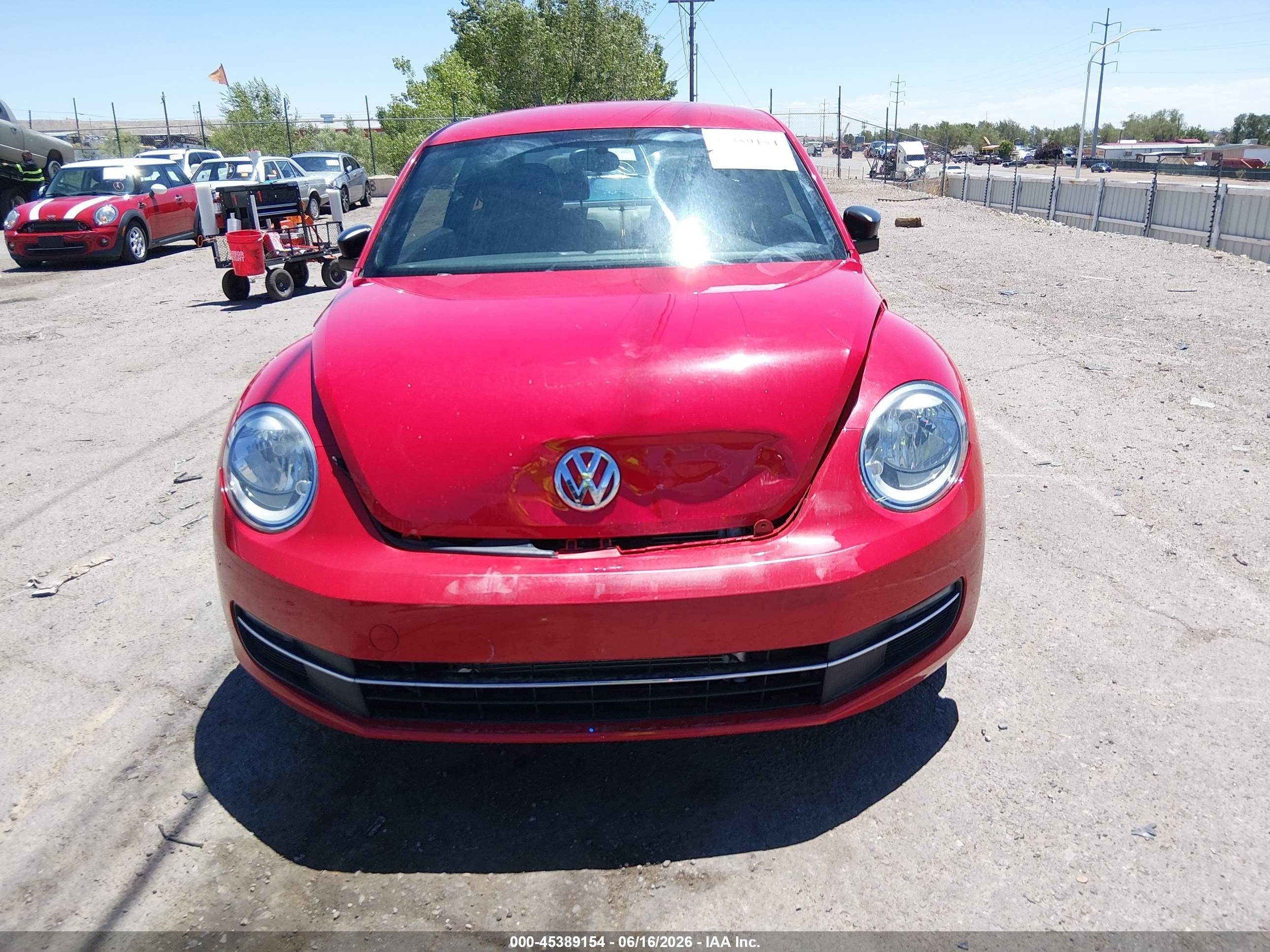 2015 Volkswagen Beetle 1.8t Fleet Edition Red vin: 3VWF17AT9FM631275