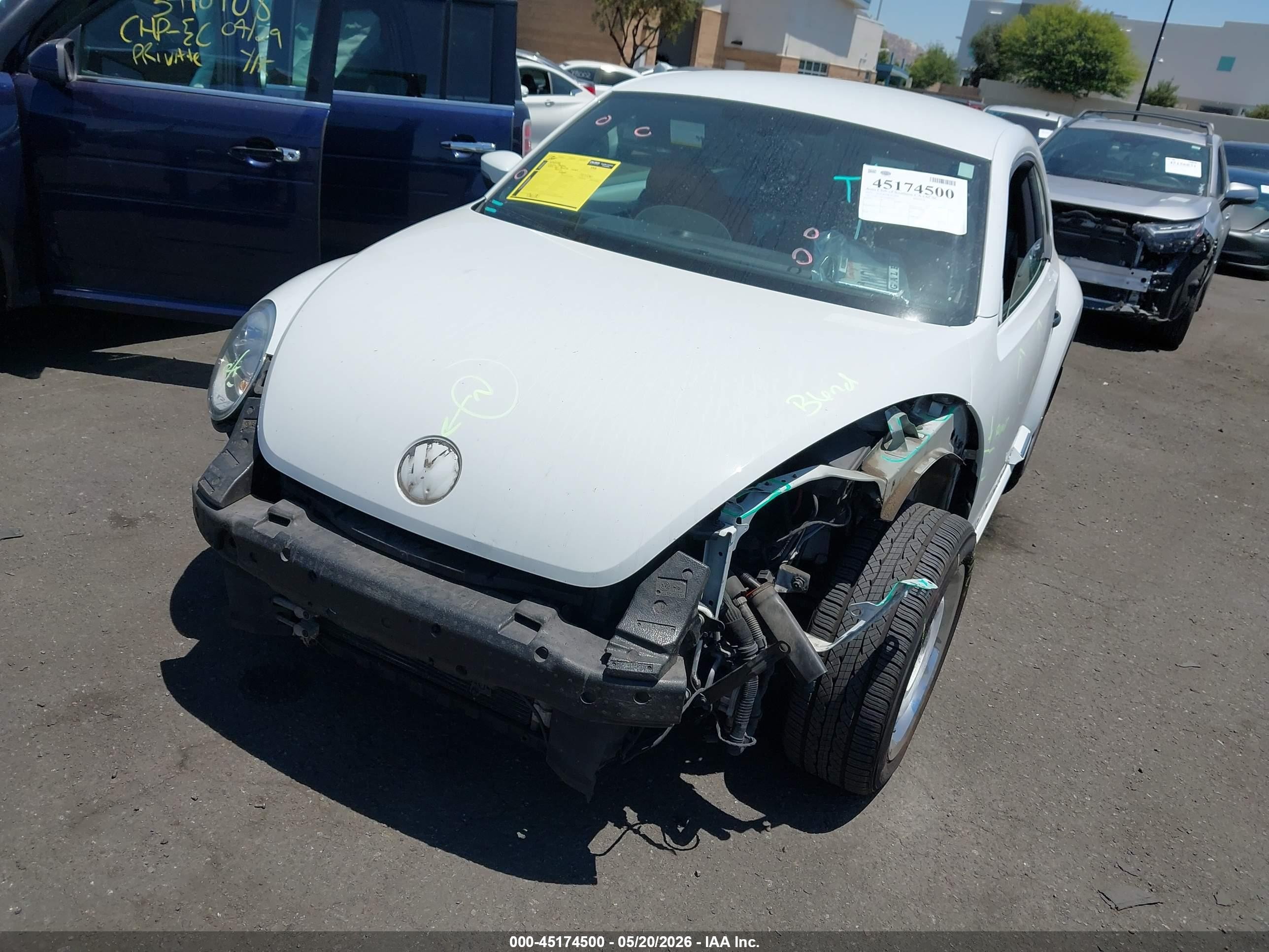 2015 Volkswagen Beetle 1.8t Classic White vin: 3VWF17ATXFM653432