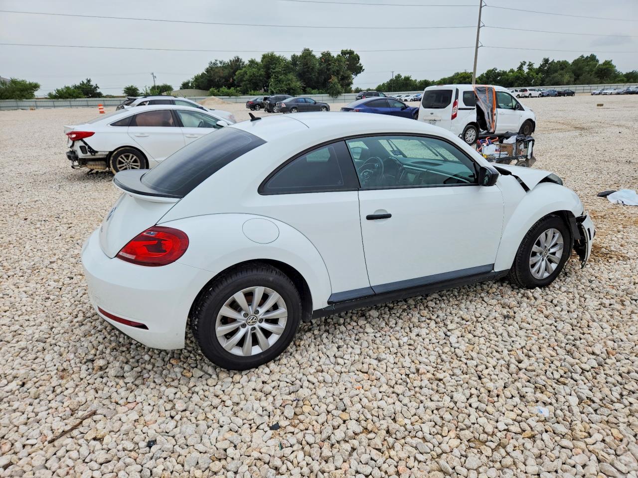 2017 Volkswagen Beetle 1.8t White vin: 3VWF17ATXHM610700
