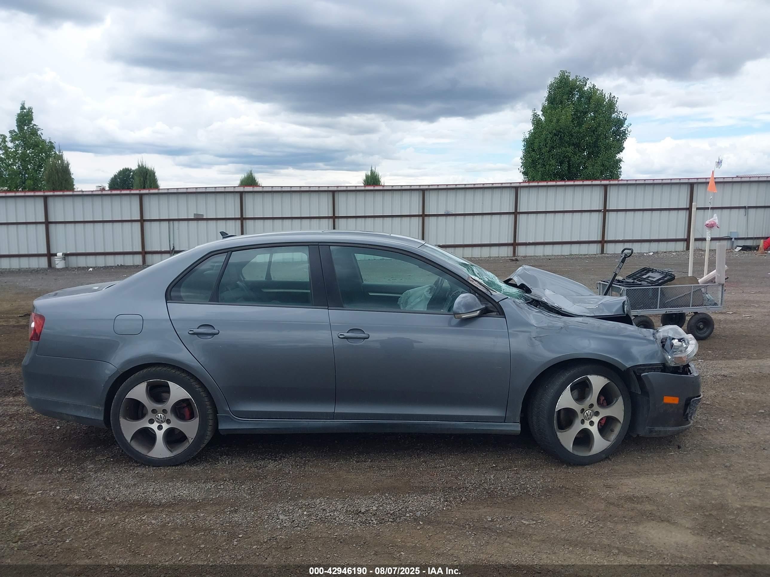 2009 Volkswagen Gli   Gray vin: 3VWFA71K29M131499