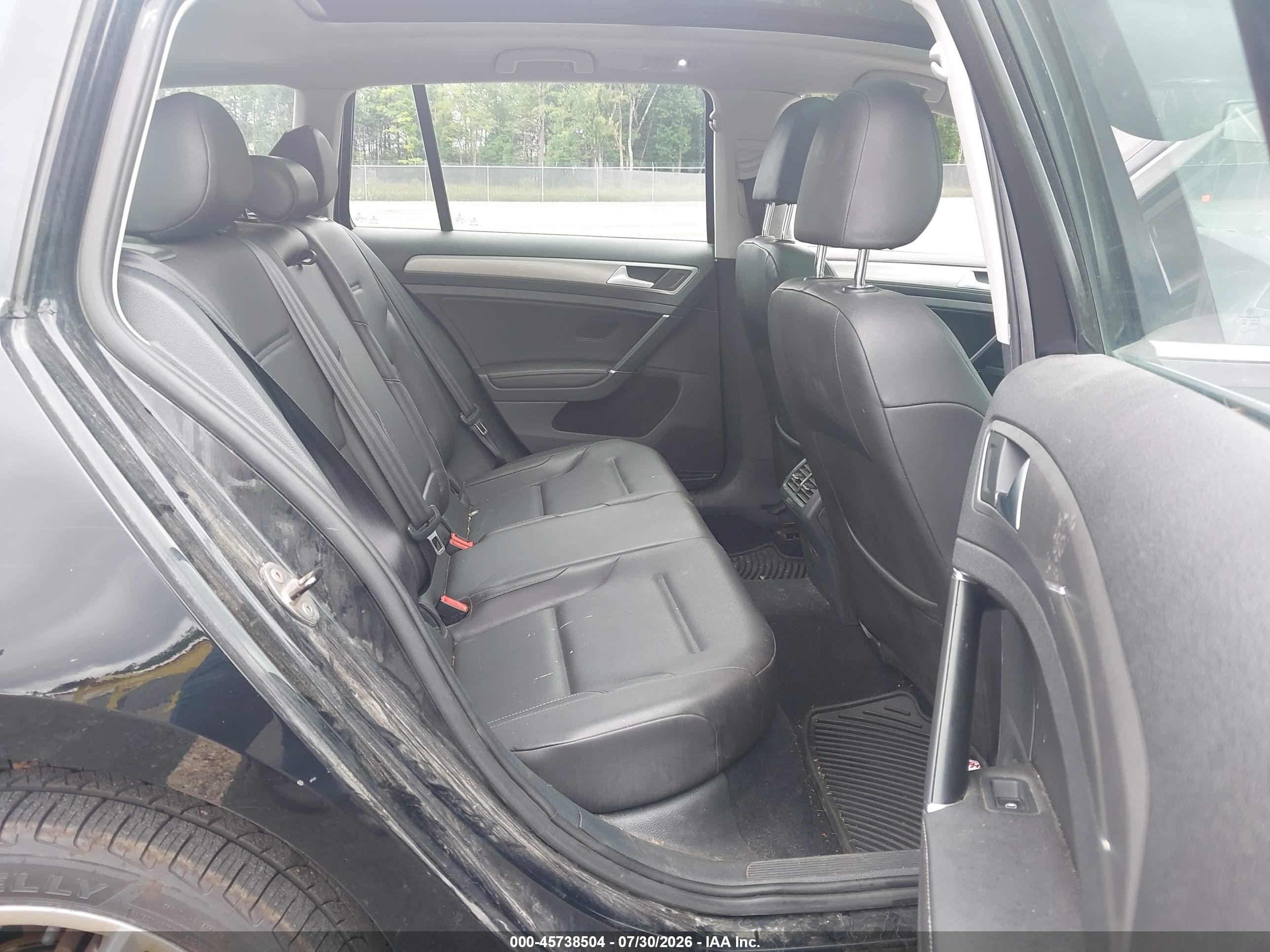 2015 Volkswagen Golf Sportwagen Tdi Se 4-door Черный vin: 3VWFA7AU1FM518123
