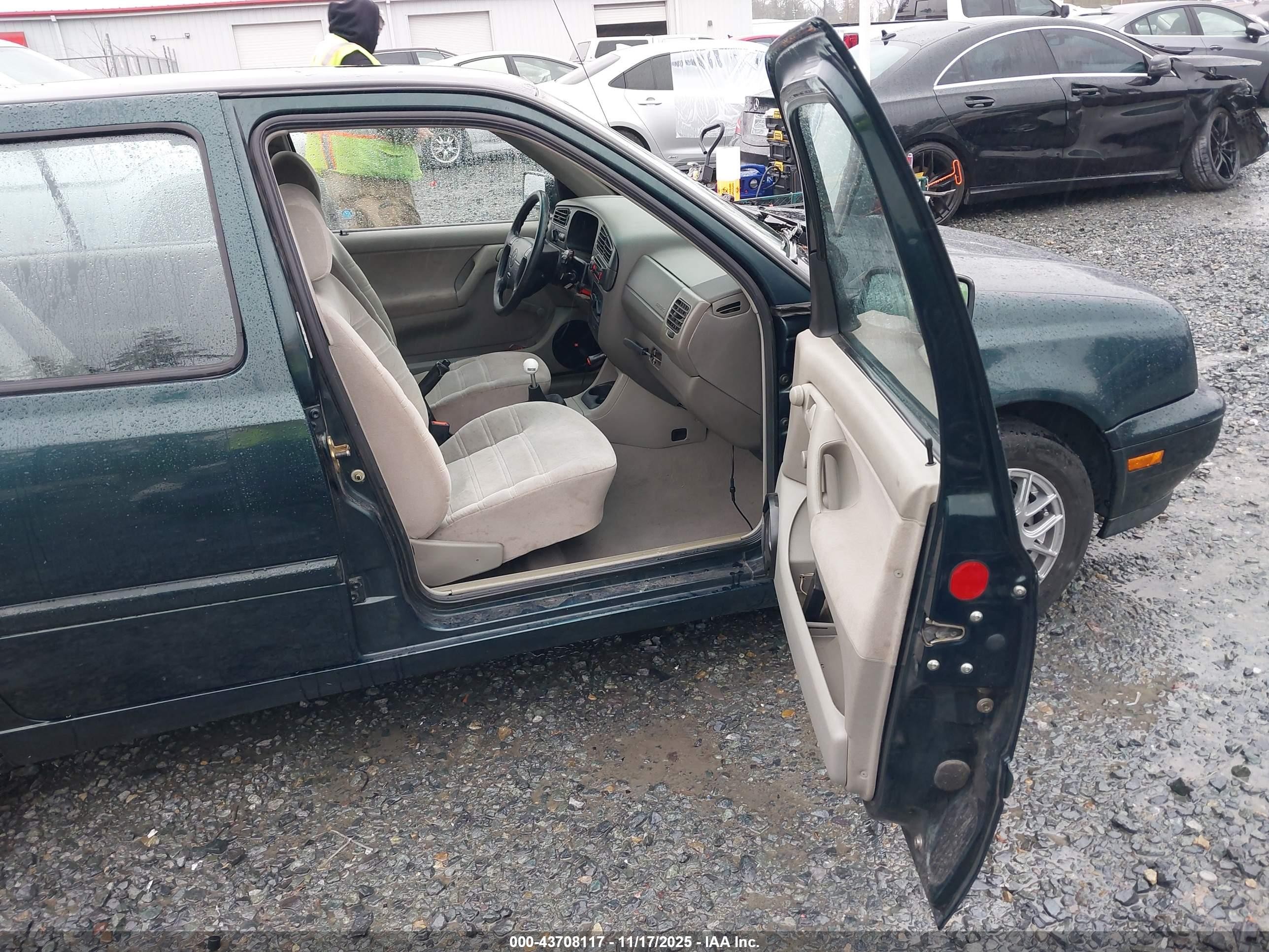 1998 Volkswagen Golf Gl Green vin: 3VWFA81H3WM140539