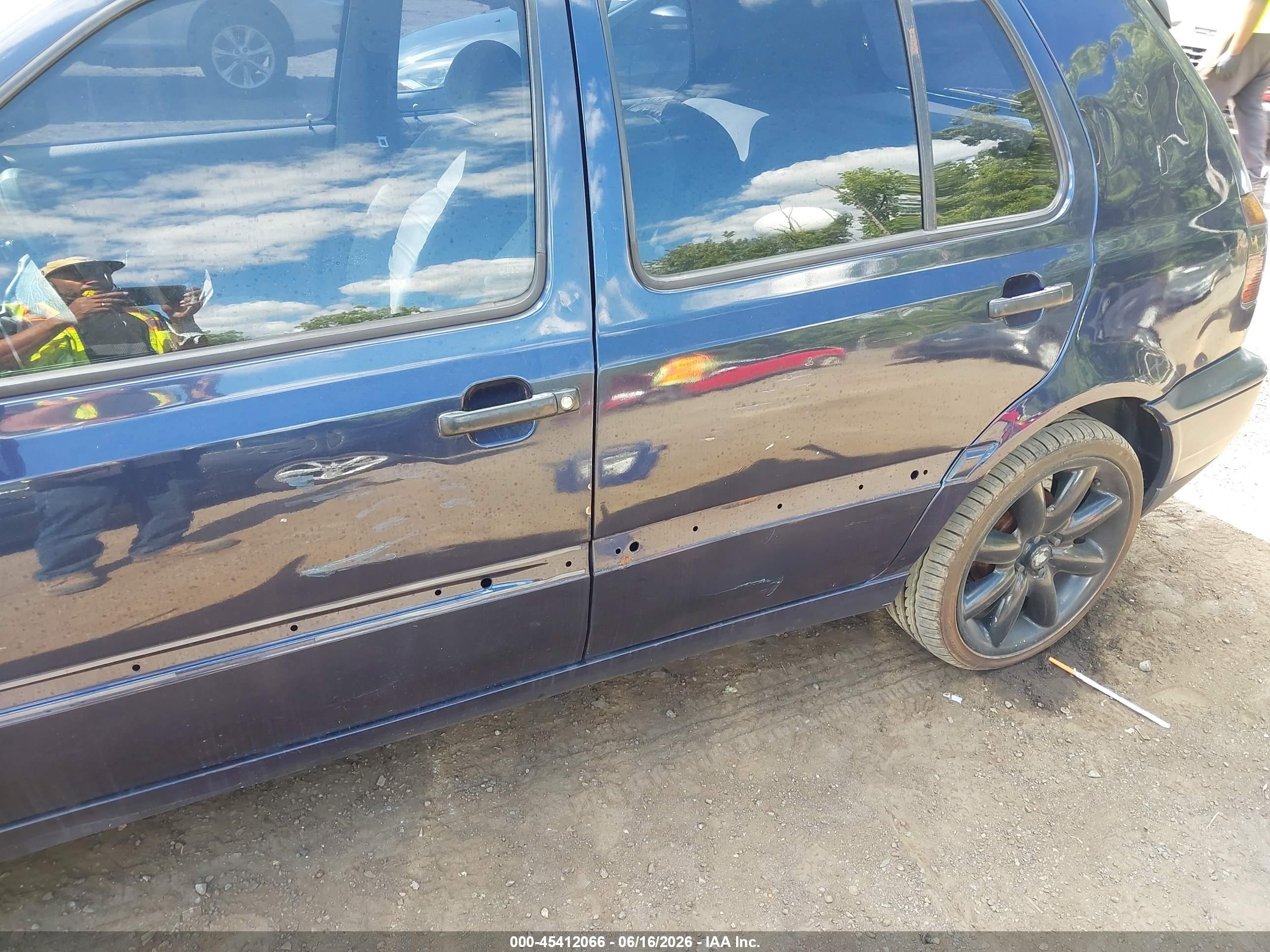 1997 Volkswagen Golf Gl Blue vin: 3VWFA81H9VM014376