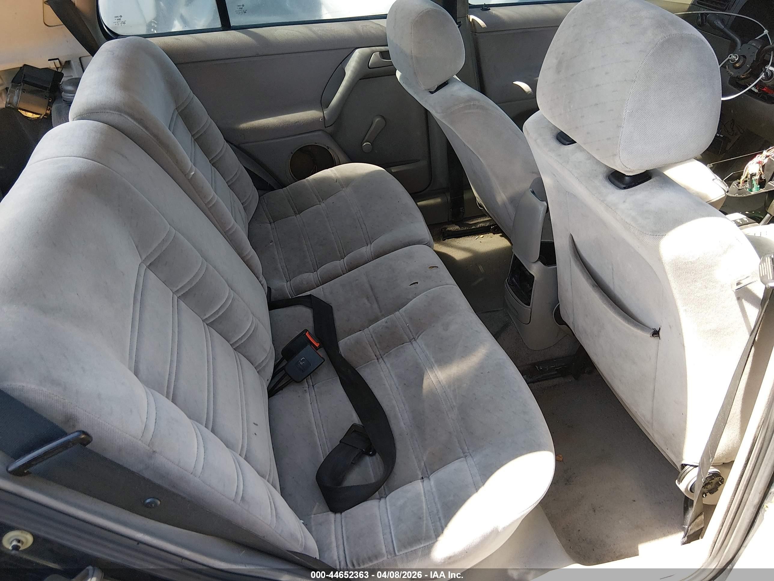 1998 Volkswagen Golf Gl Green vin: 3VWFB81H5WM200690