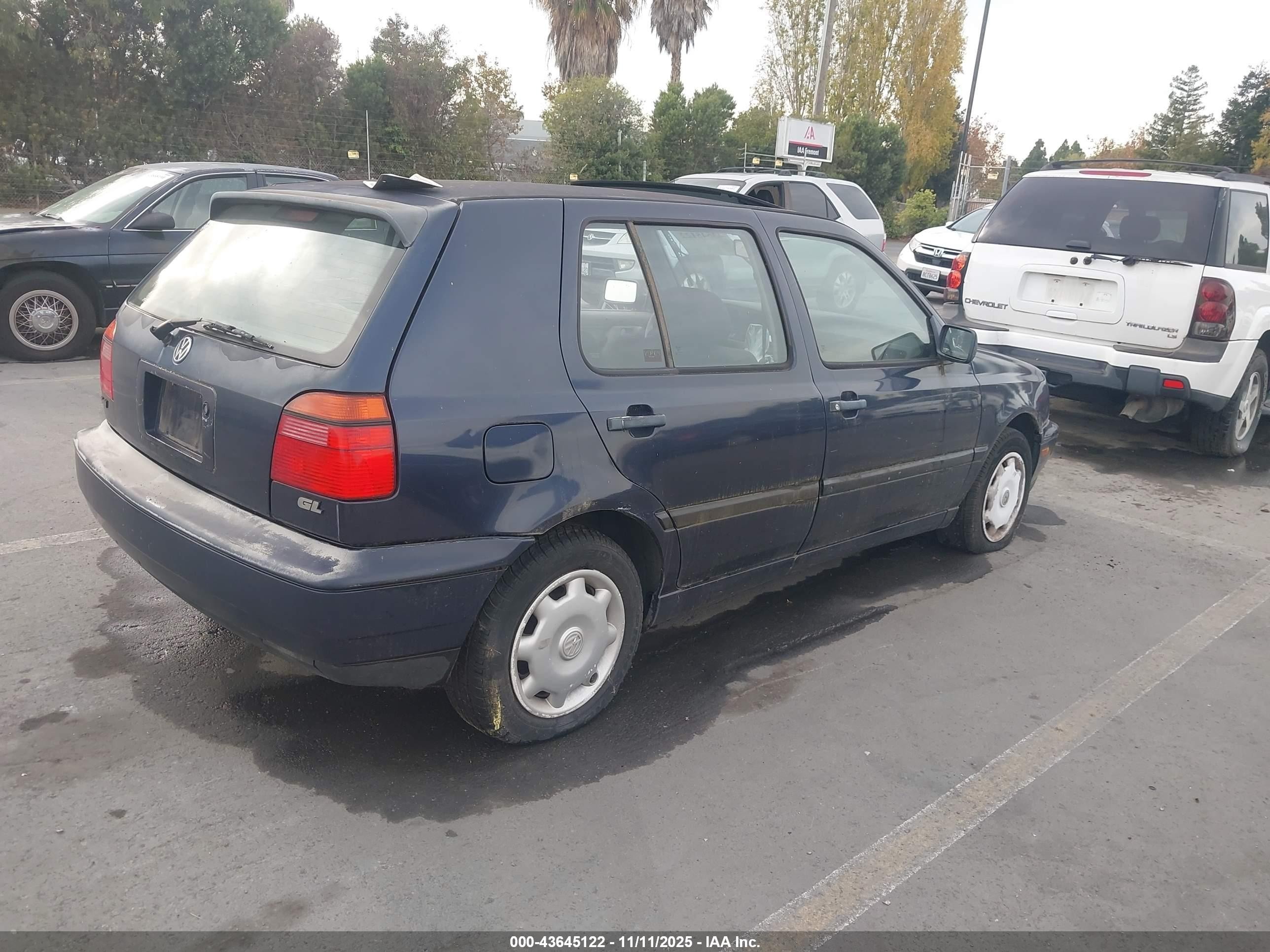 1997 Volkswagen Golf Gl Blue vin: 3VWFB81H8VM073397