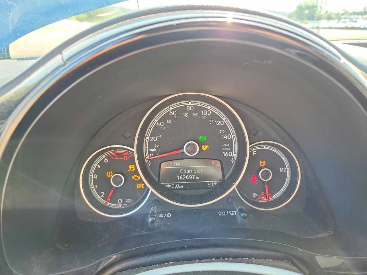 2018 Volkswagen Beetle S Blue vin: 3VWFD7AT1JM727739