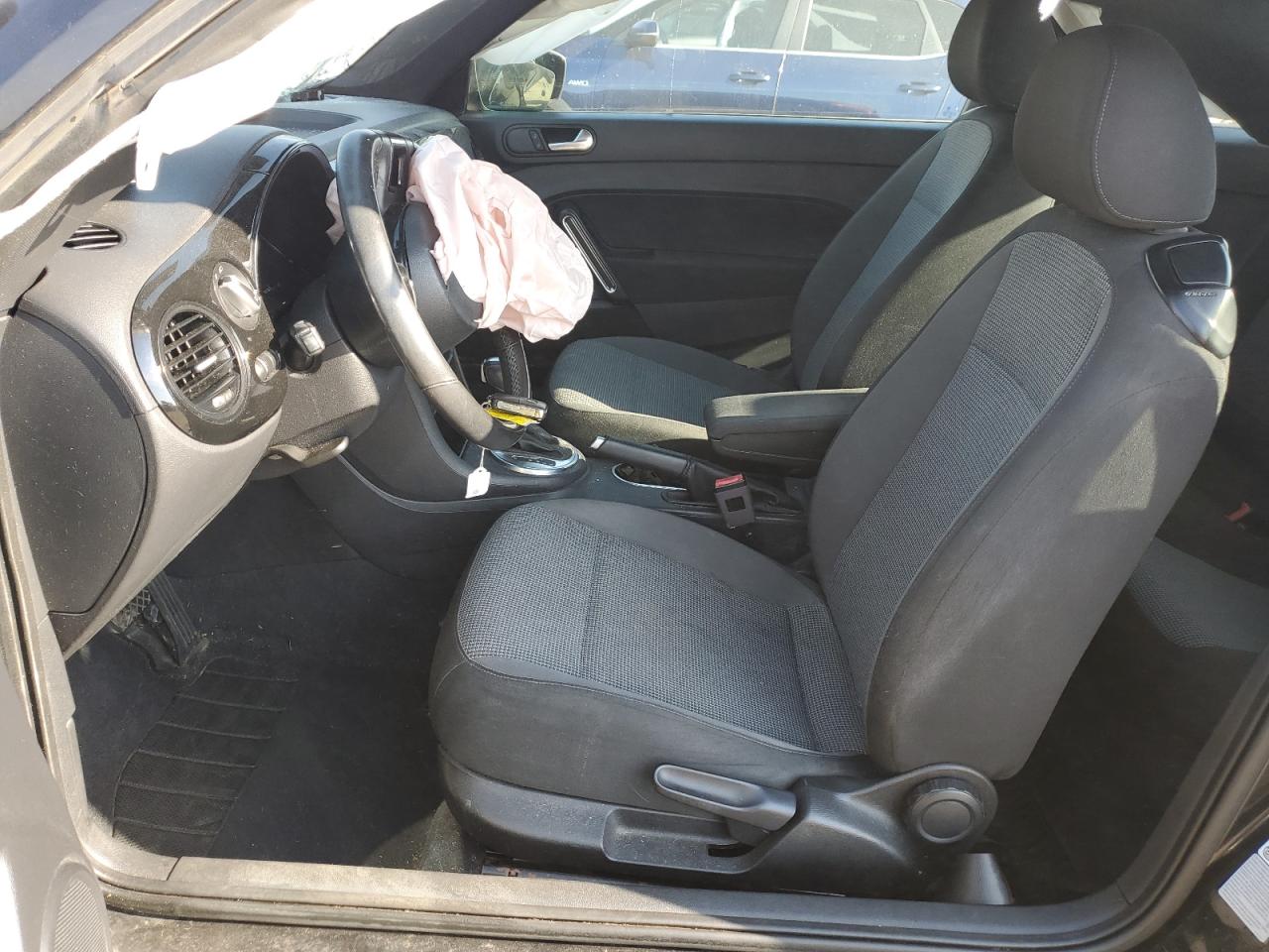 2018 Volkswagen Beetle S Black vin: 3VWFD7AT9JM709506