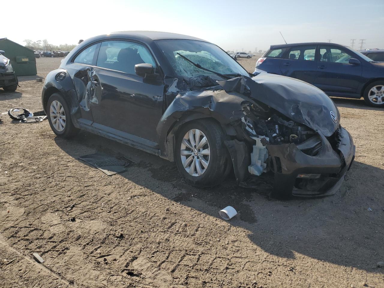2018 Volkswagen Beetle S Black vin: 3VWFD7AT9JM709506