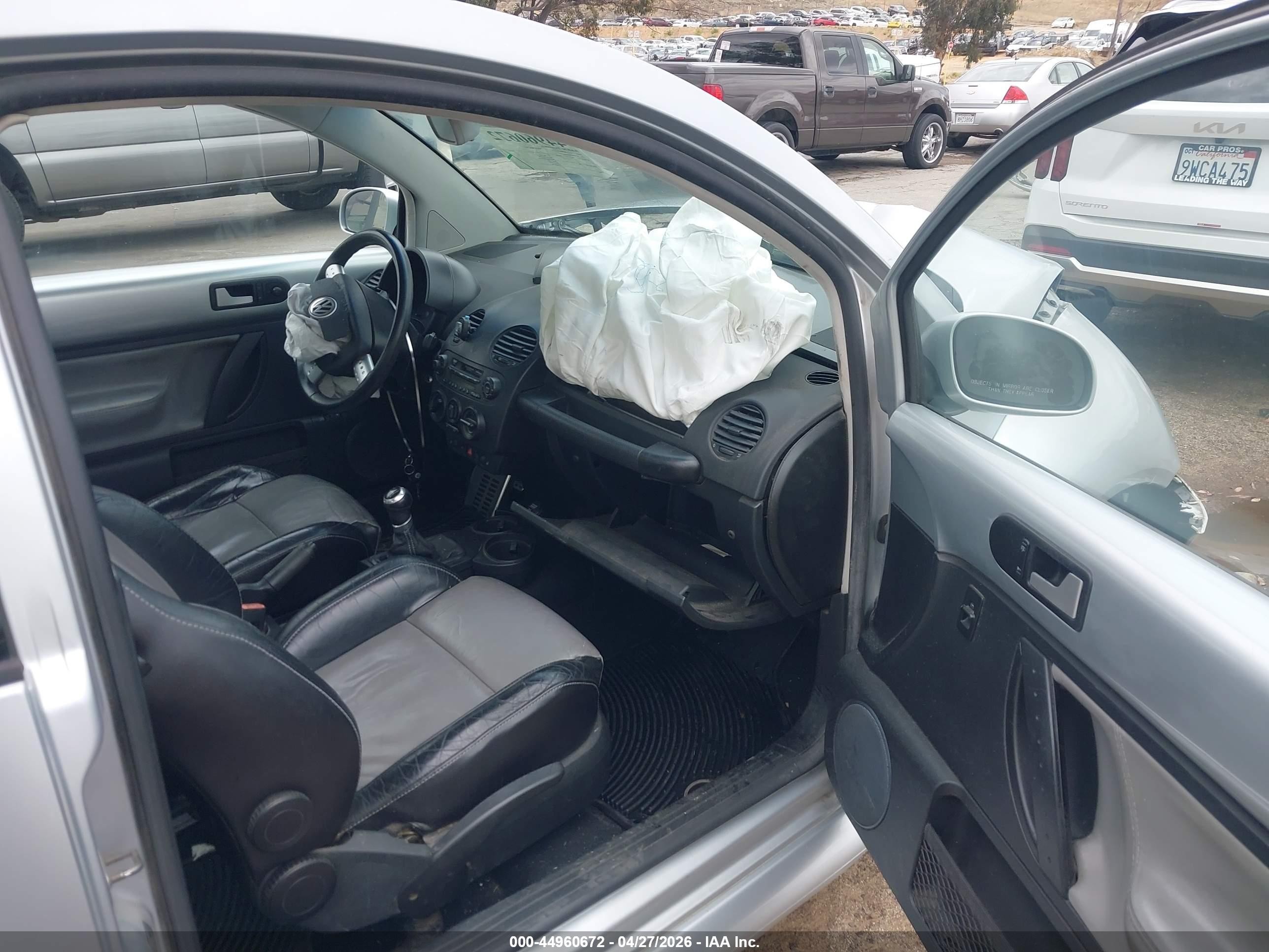 2003 Volkswagen New Beetle Turbo S Silver vin: 3VWFE21C83M430132