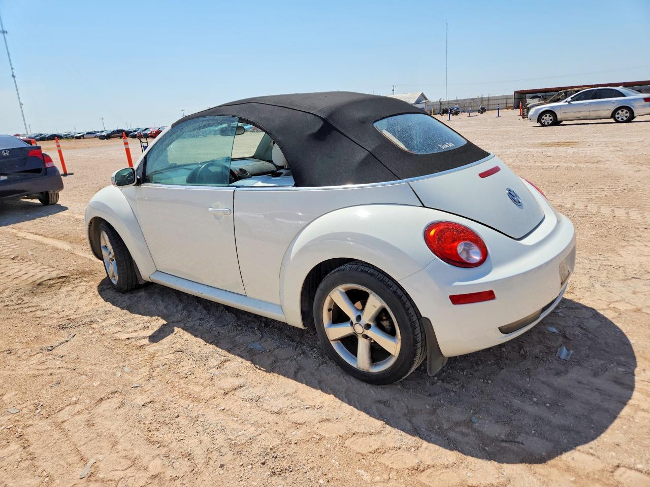 2007 Volkswagen New Beetle Triple White White vin: 3VWFF31Y07M416777