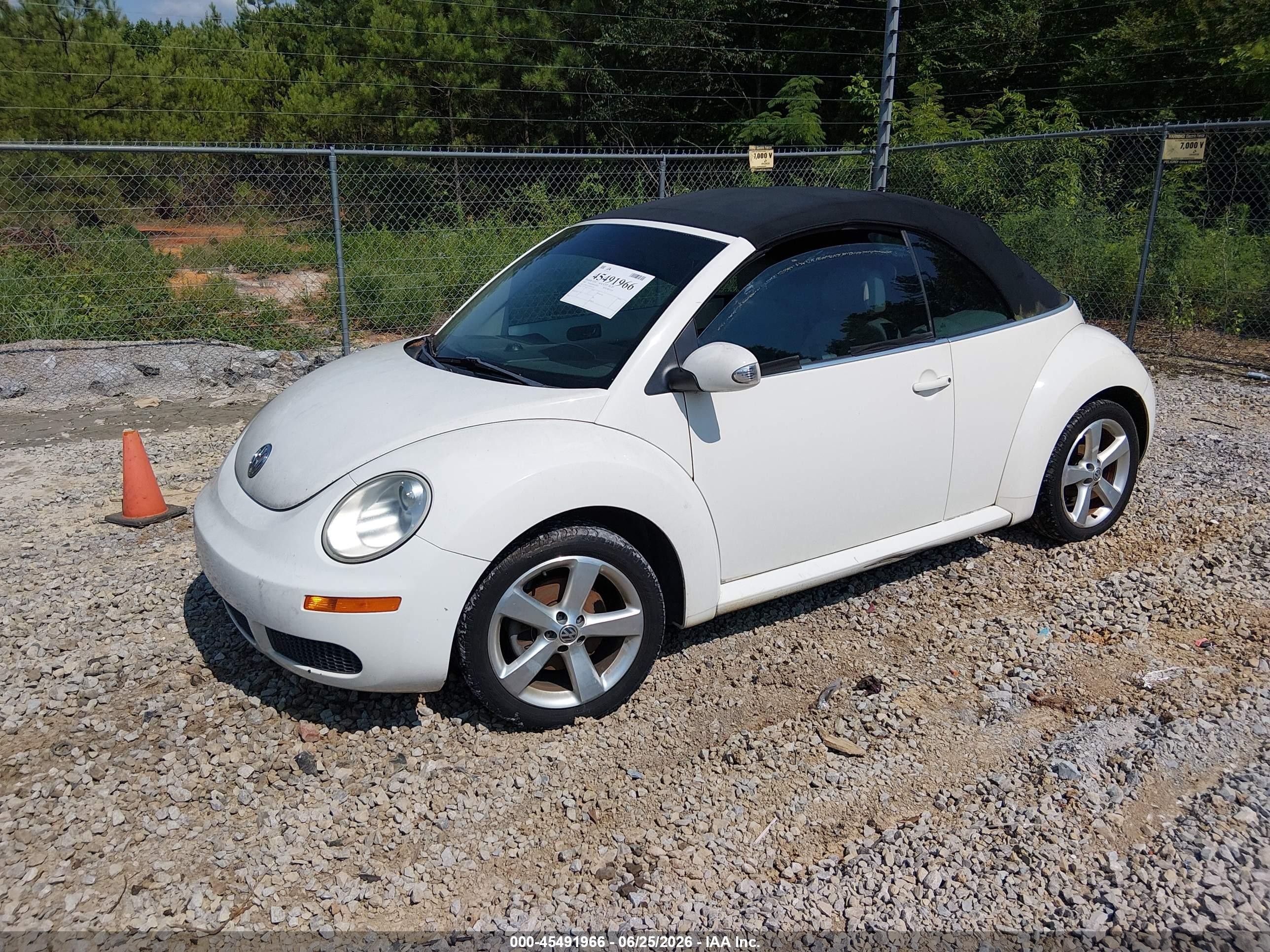 2007 Volkswagen New Beetle Triple White White vin: 3VWFF31Y67M411339