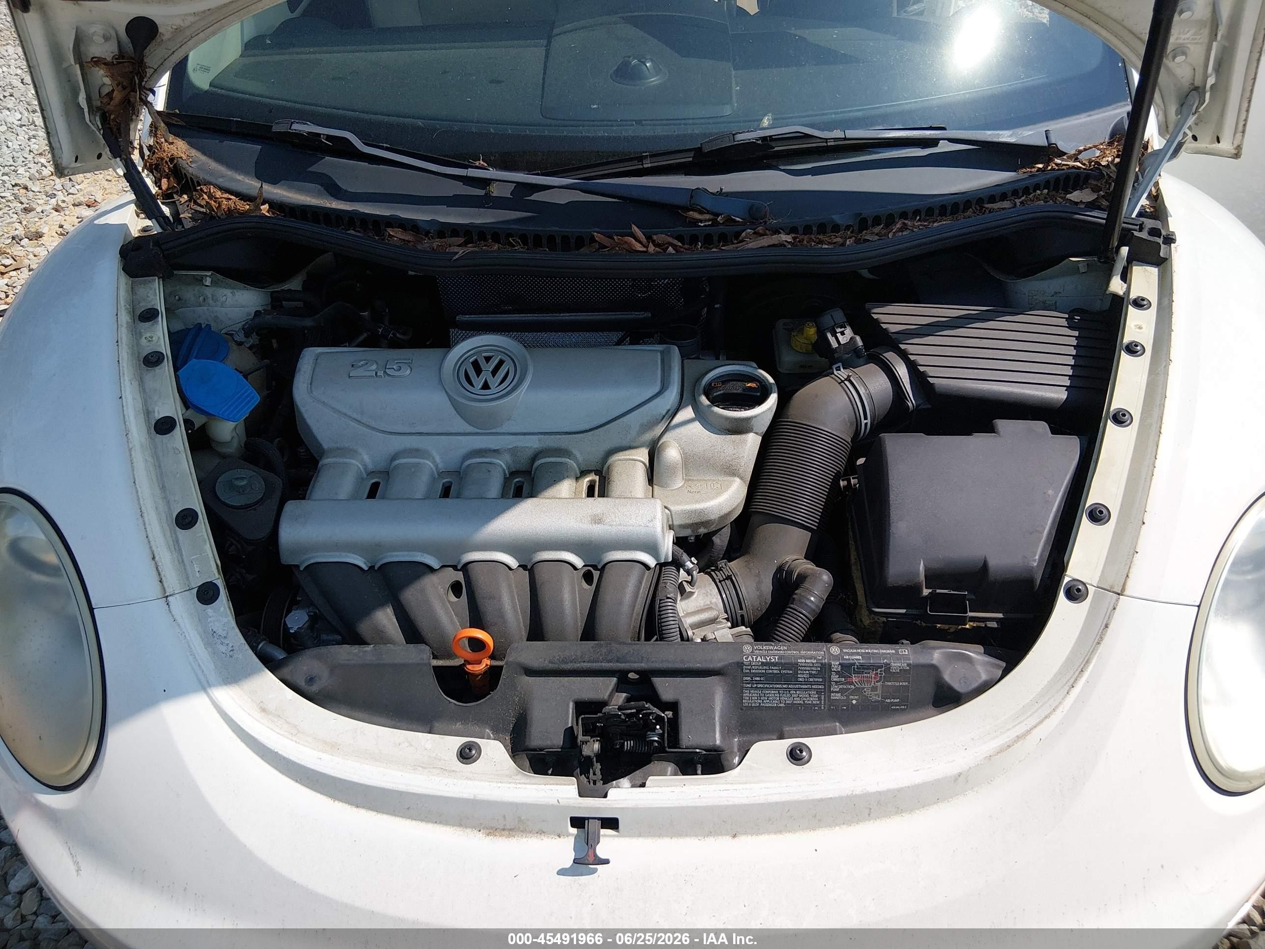 2007 Volkswagen New Beetle Triple White White vin: 3VWFF31Y67M411339