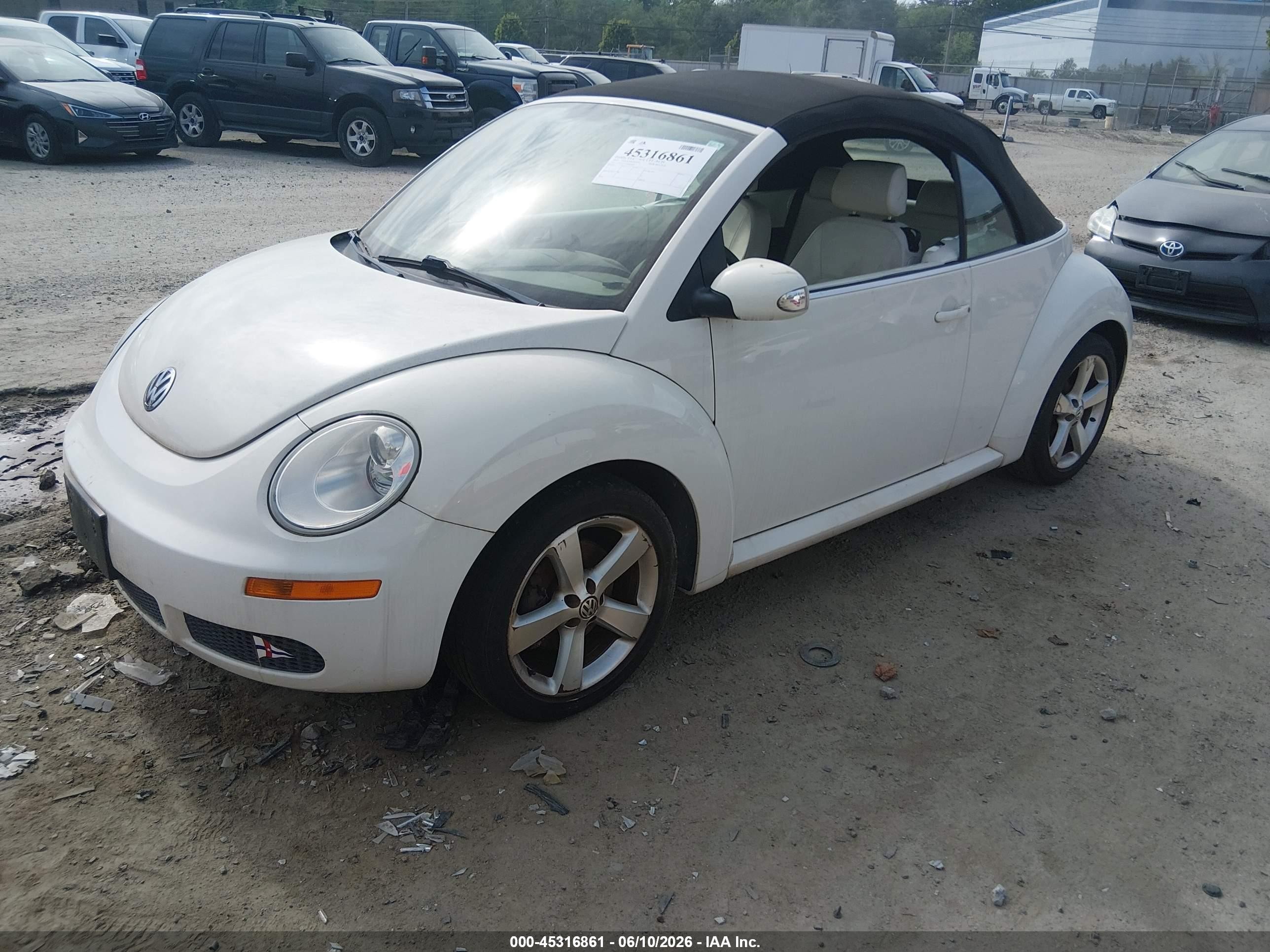 2007 Volkswagen New Beetle Triple White White vin: 3VWFF31Y97M419662
