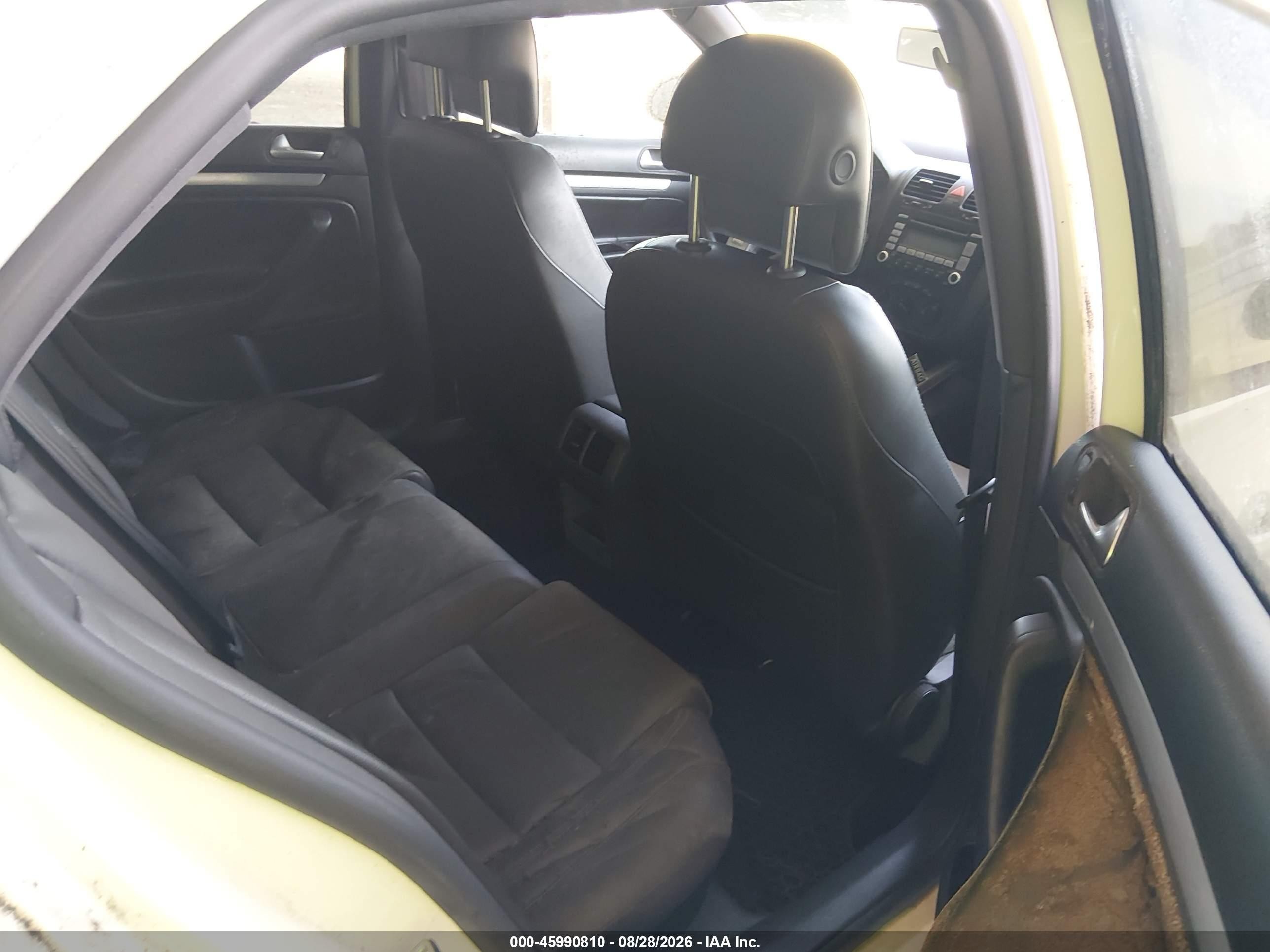 2008 Volkswagen Gli   White vin: 3VWFJ71K58M017737