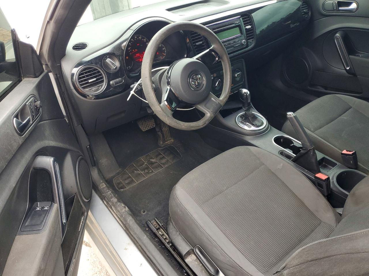 2012 Volkswagen Beetle Silver vin: 3VWFP7AT0CM654082