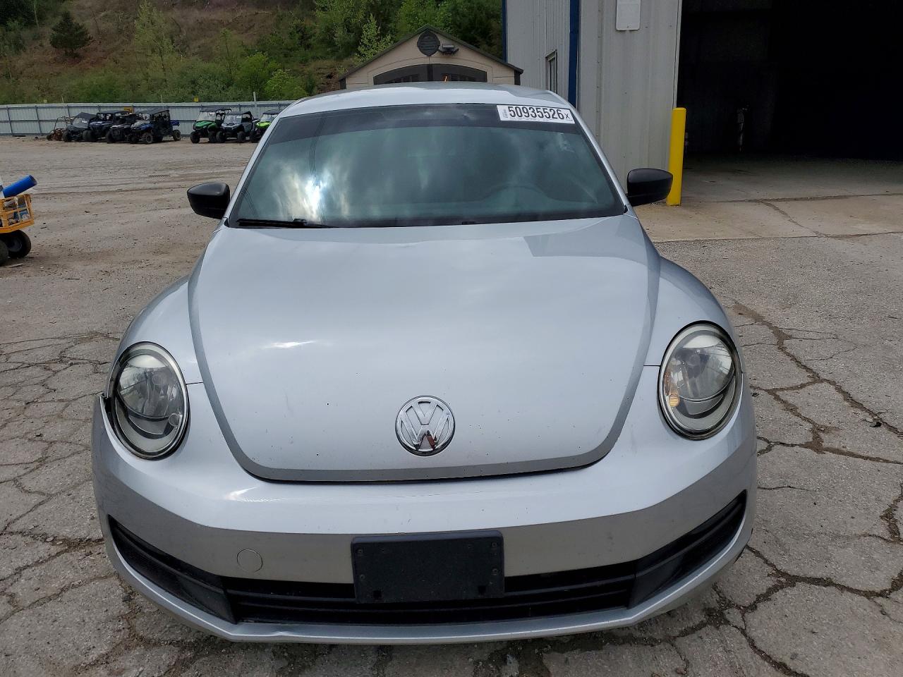 2012 Volkswagen Beetle Silver vin: 3VWFP7AT0CM654082