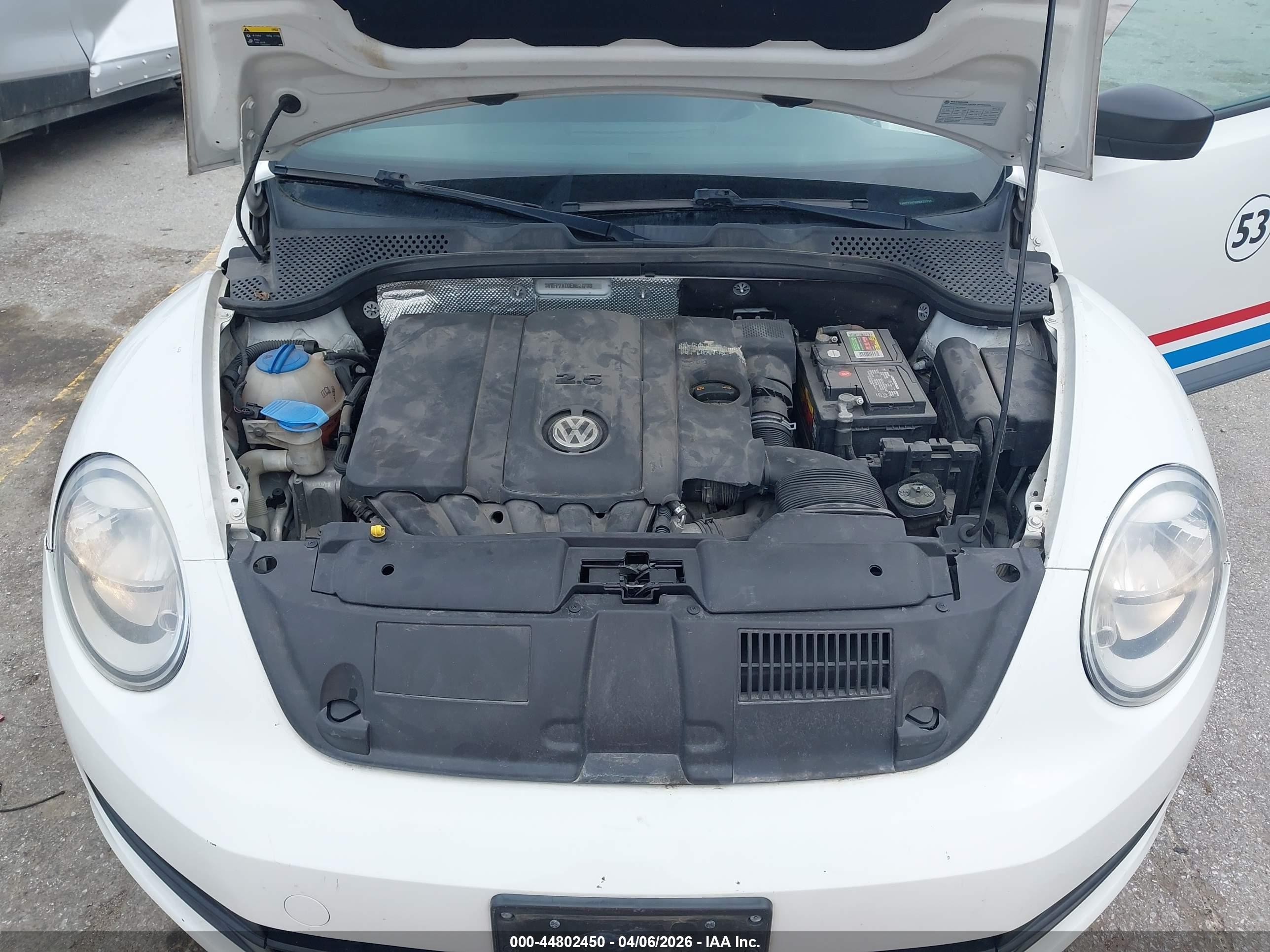 2014 Volkswagen Beetle 2.5l Entry White vin: 3VWFP7AT0EM621733