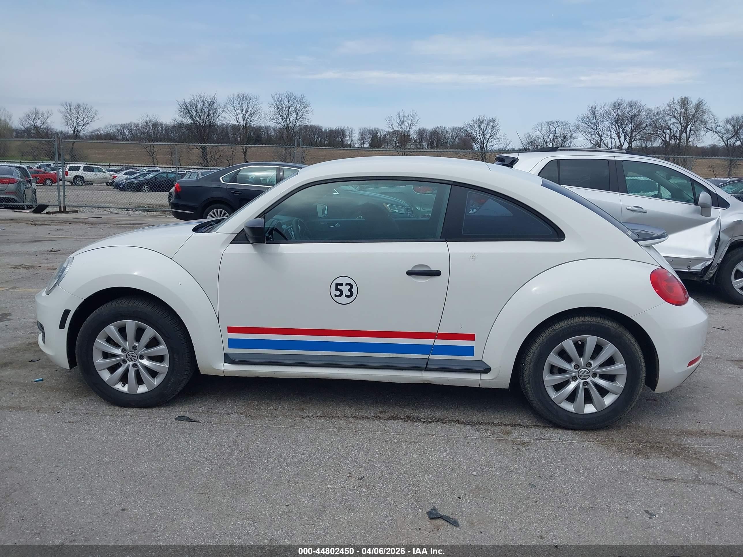 2014 Volkswagen Beetle 2.5l Entry White vin: 3VWFP7AT0EM621733