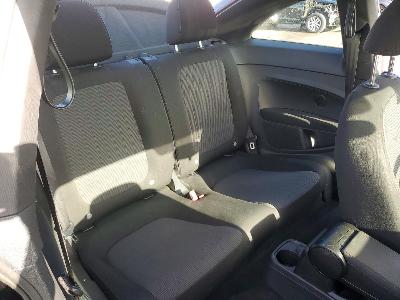 2014 Volkswagen Beetle Черный vin: 3VWFP7AT0EM627841